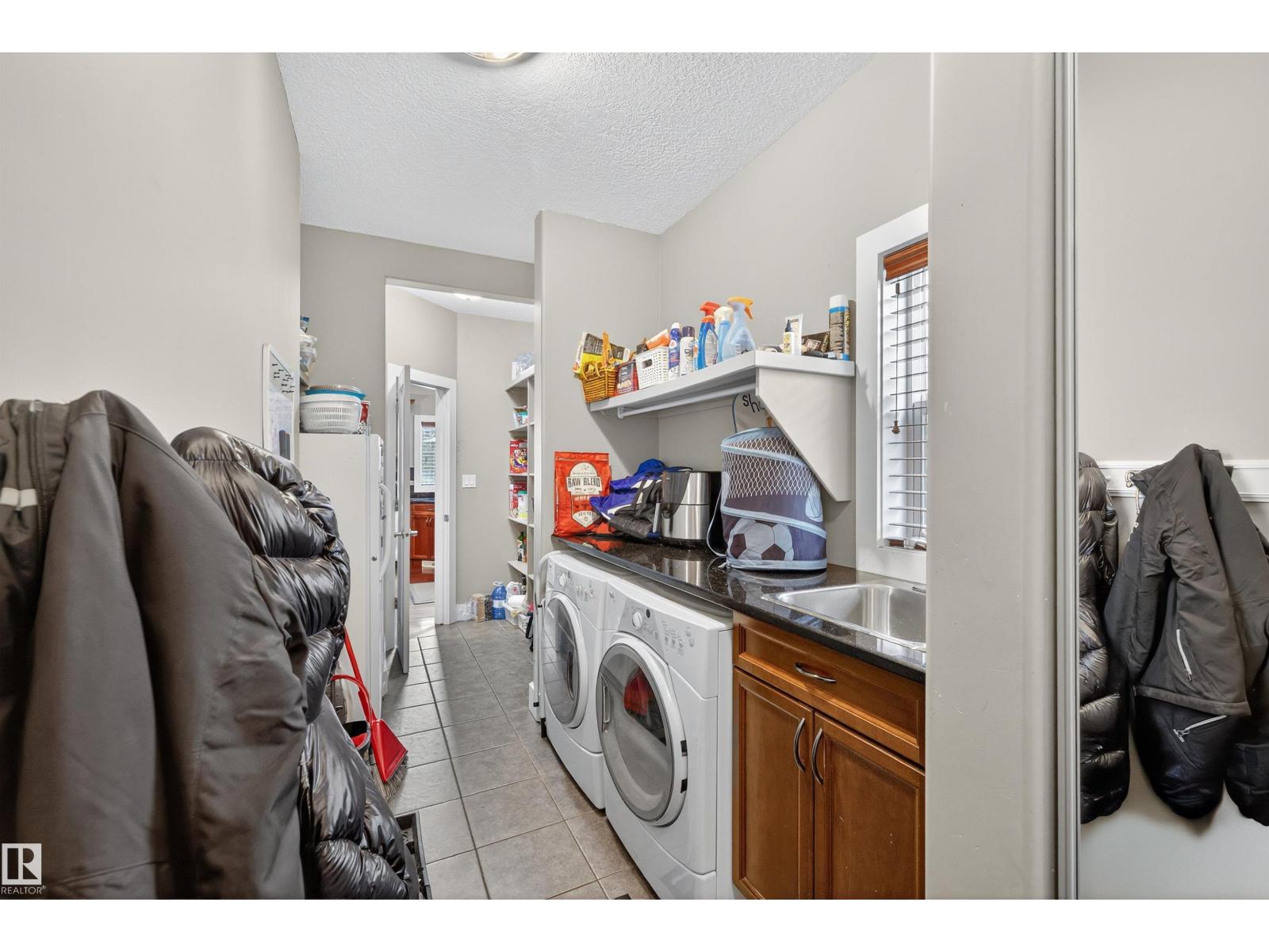 520 STEWART CR SW, Edmonton