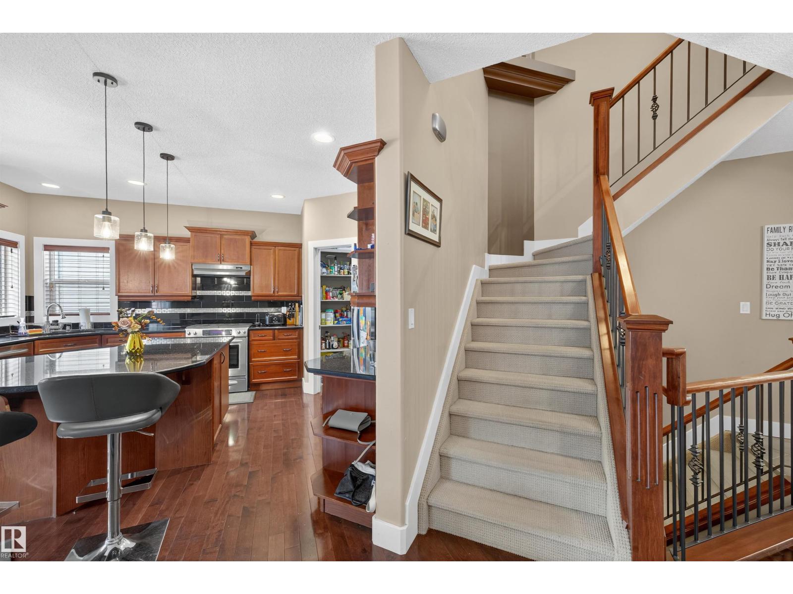 520 STEWART CR SW, Edmonton