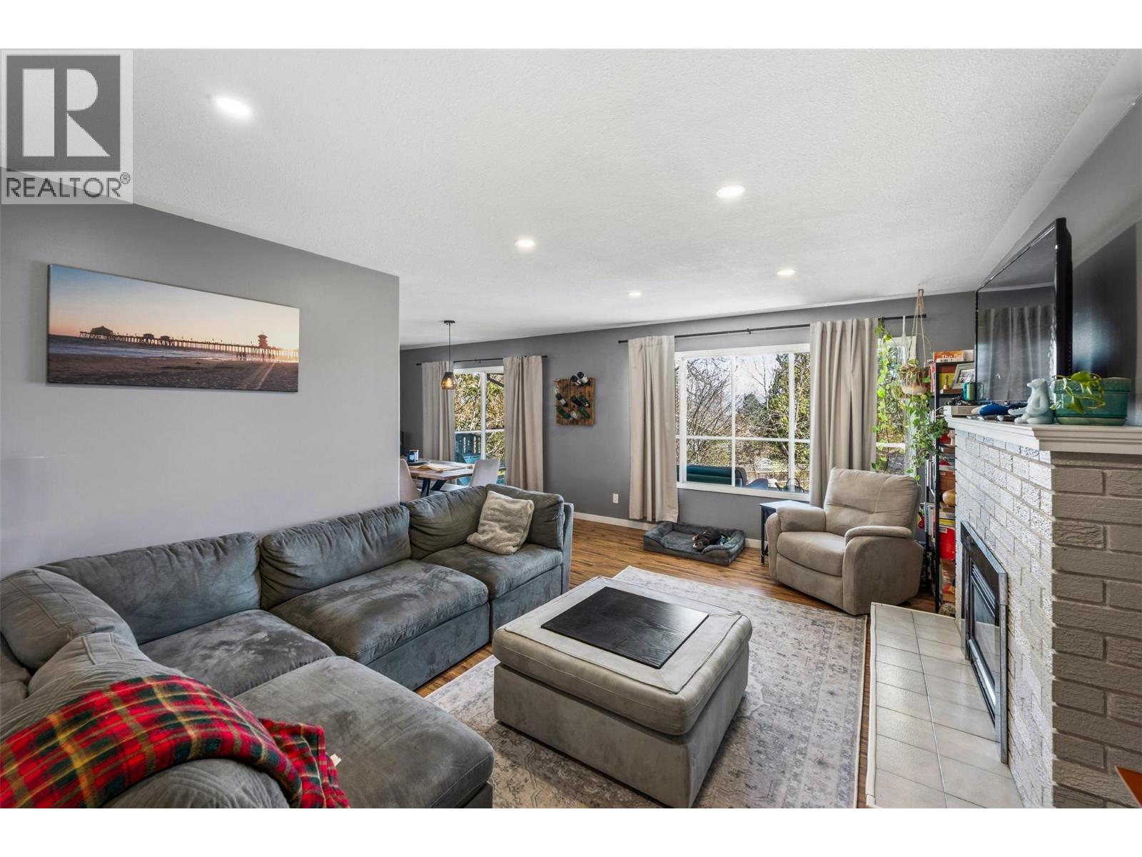 3853 Glenway Road - 13