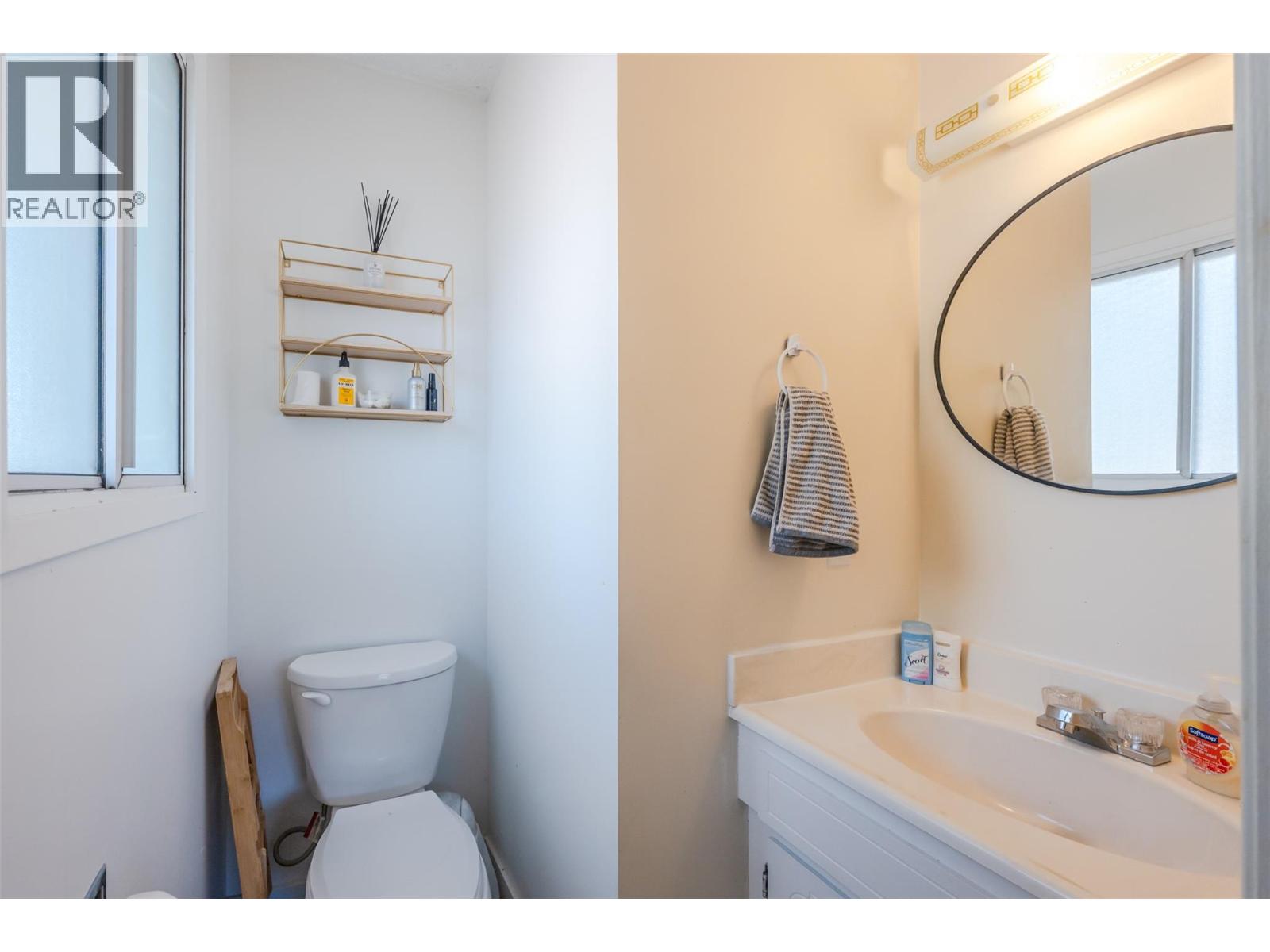 3853 Glenway Road - 21