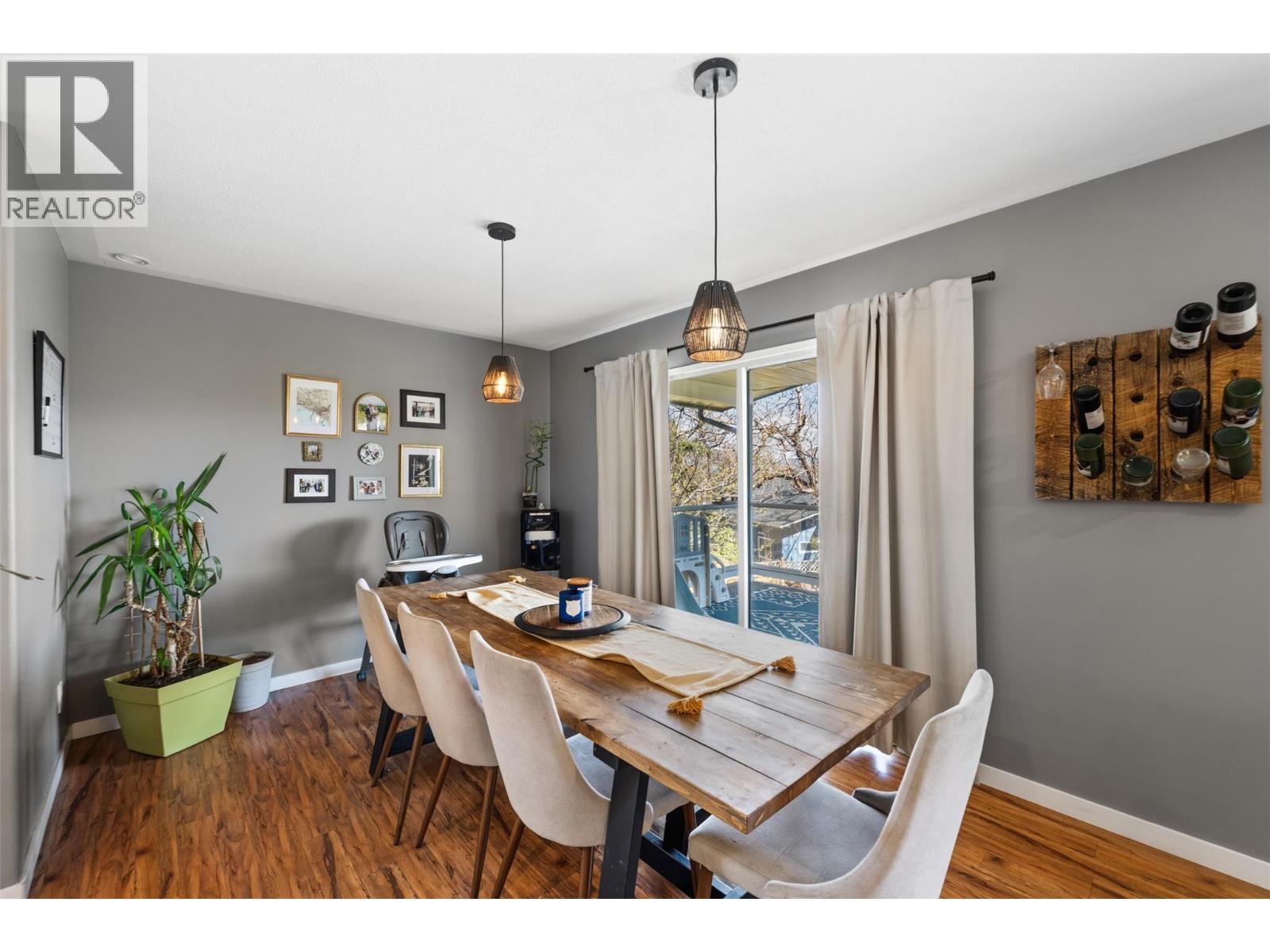 3853 Glenway Road - 3