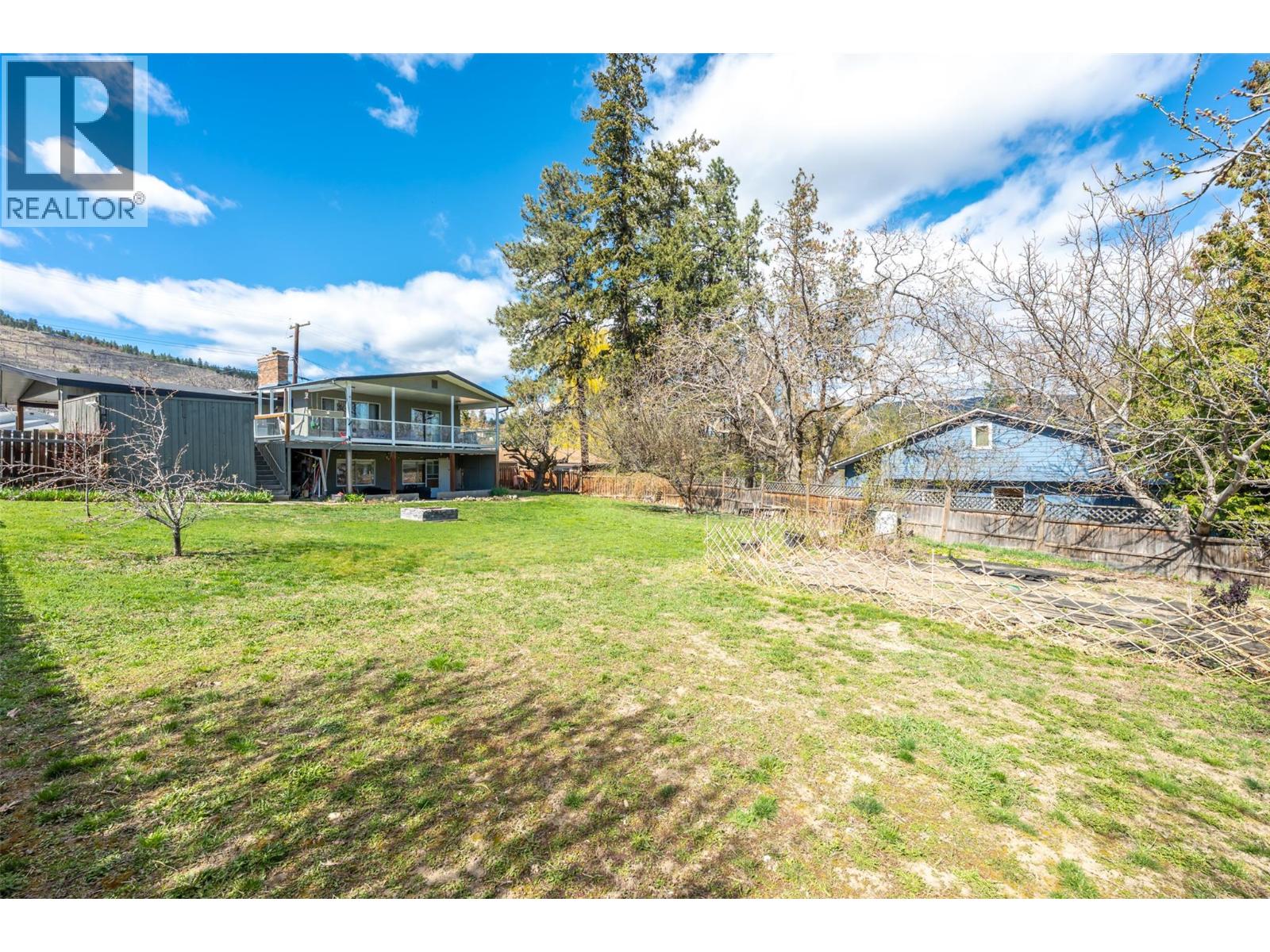 3853 Glenway Road - 35