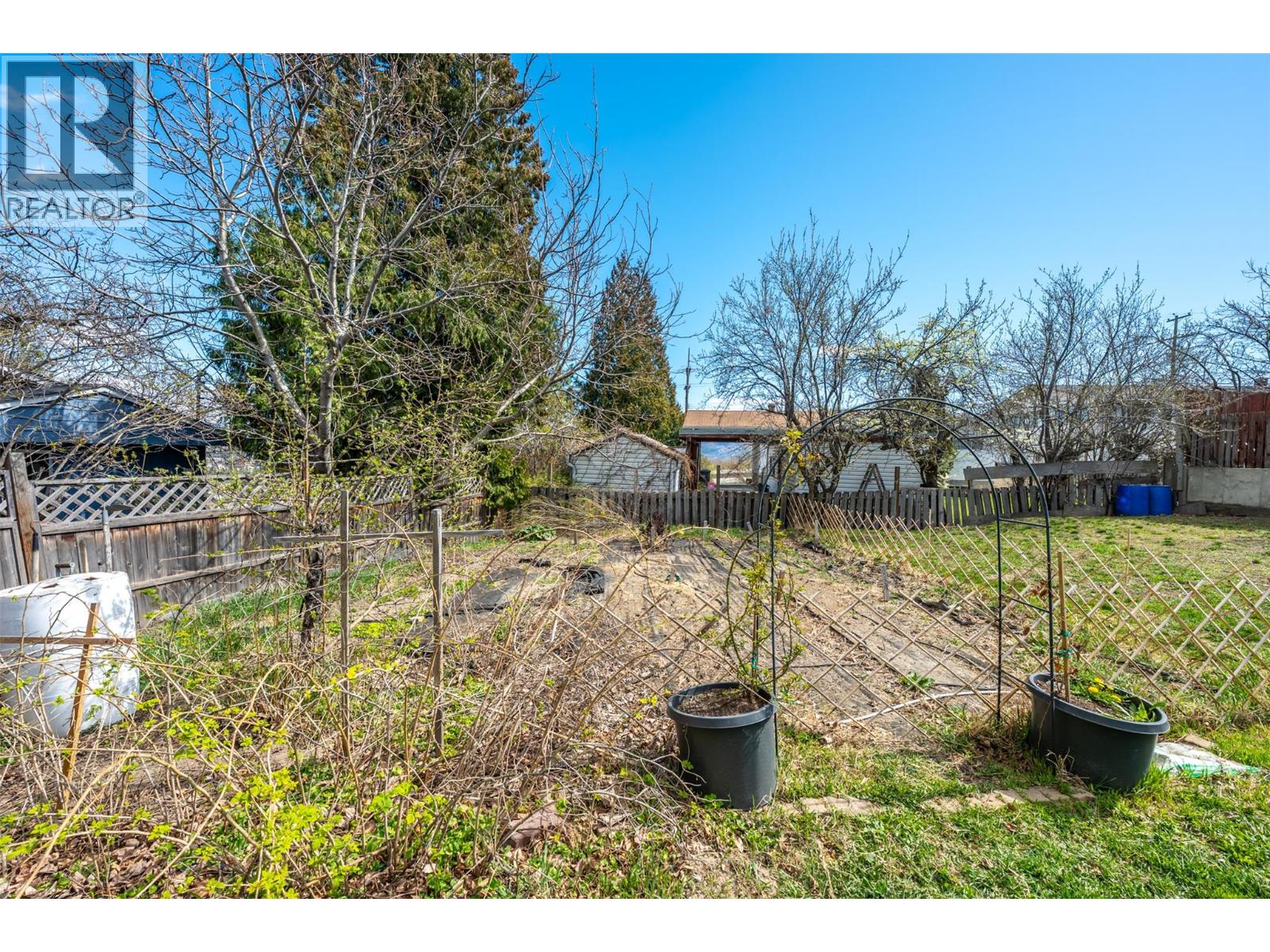 3853 Glenway Road - 36