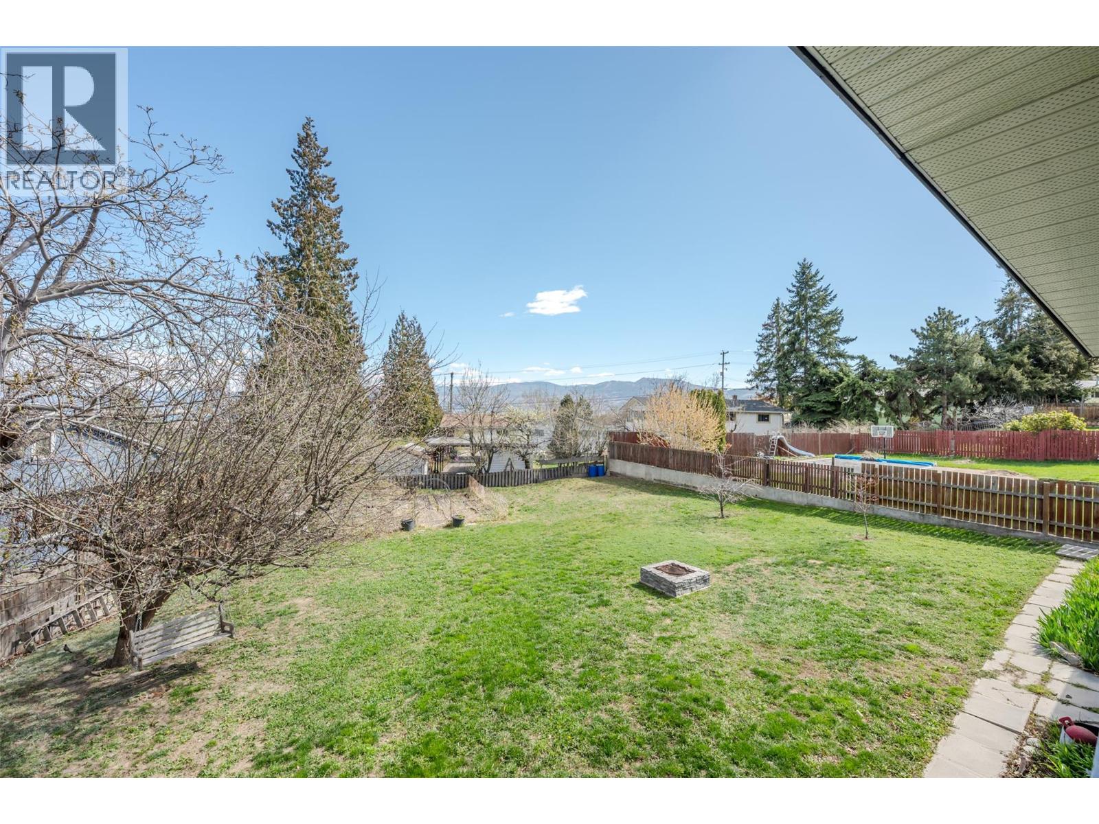 3853 Glenway Road - 42