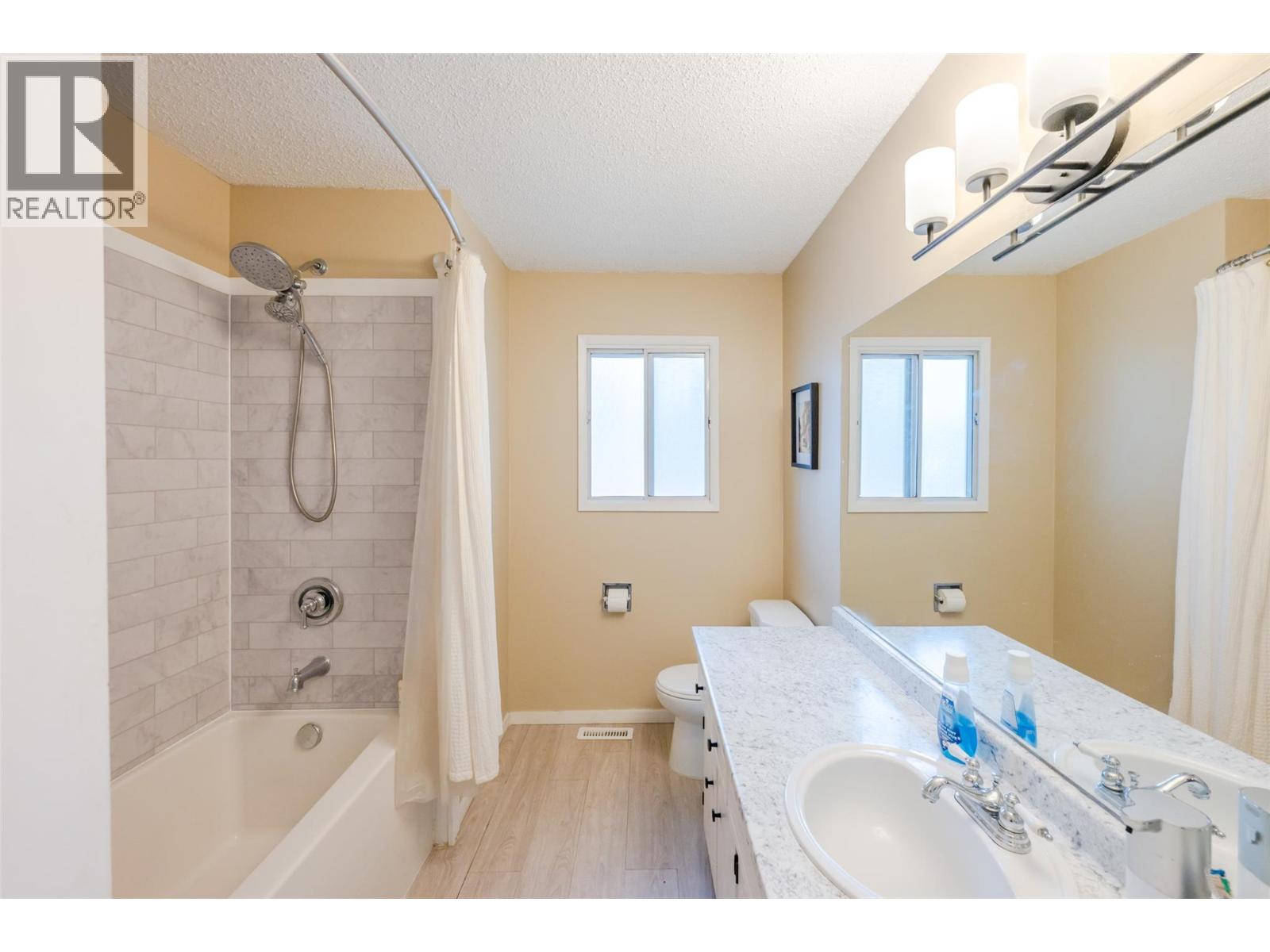 3853 Glenway Road - 6