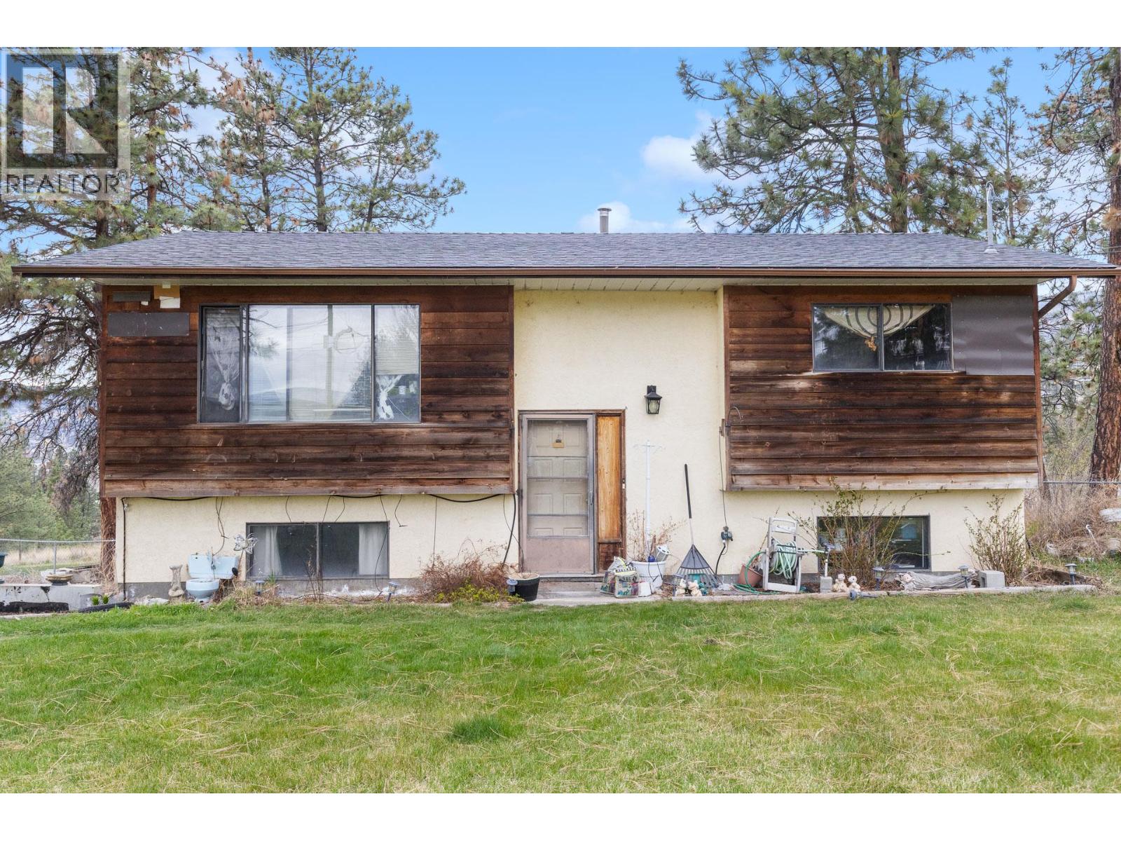  3260 Coyote Crescent, Westbank