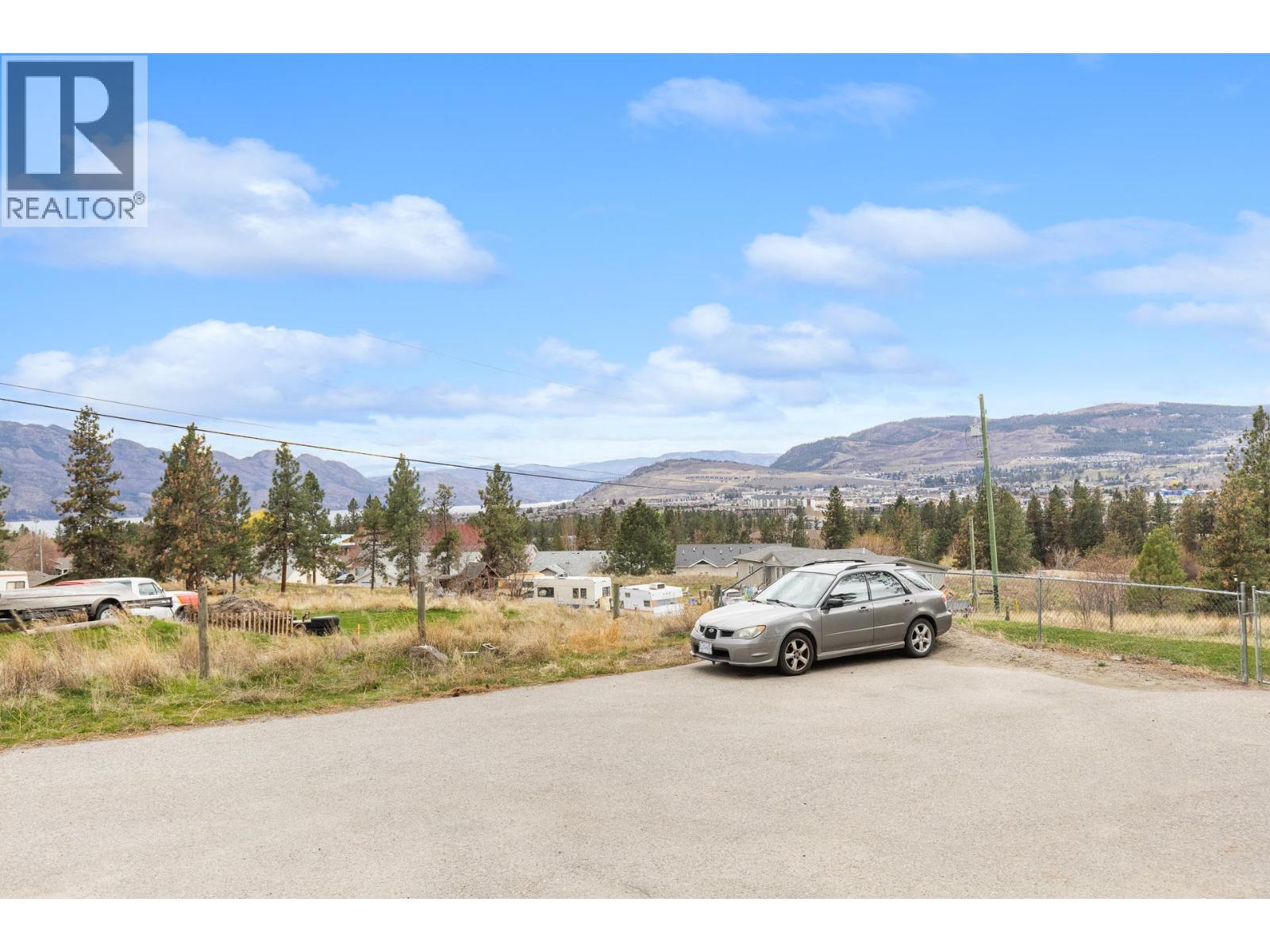  3260 Coyote Crescent, Westbank