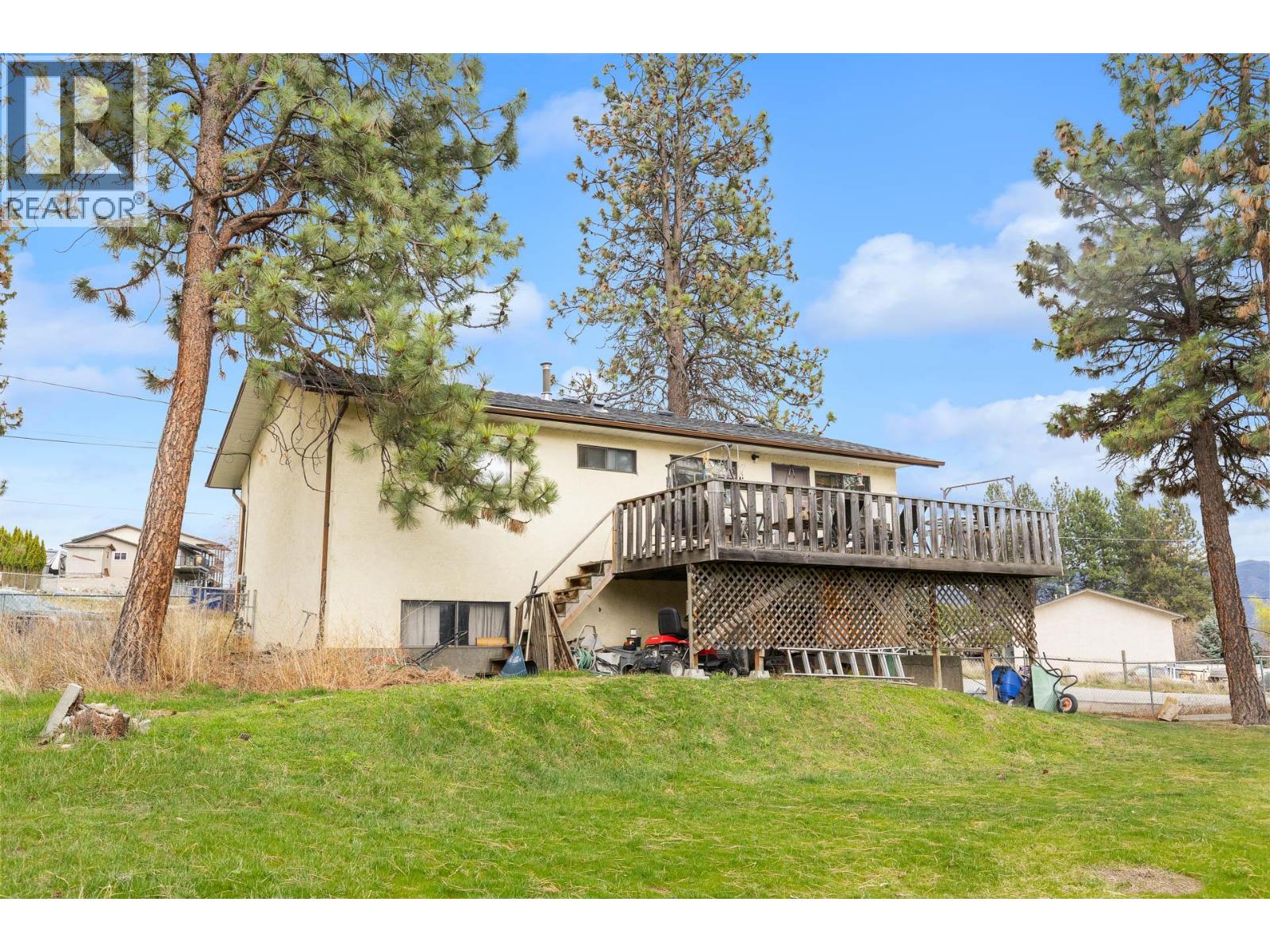  3260 Coyote Crescent, Westbank