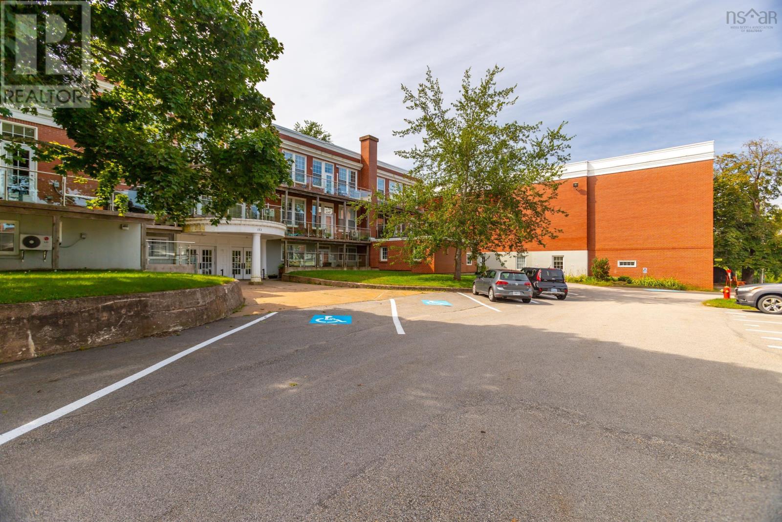 Property 5 of 30 of 206 151 Ritchie Street