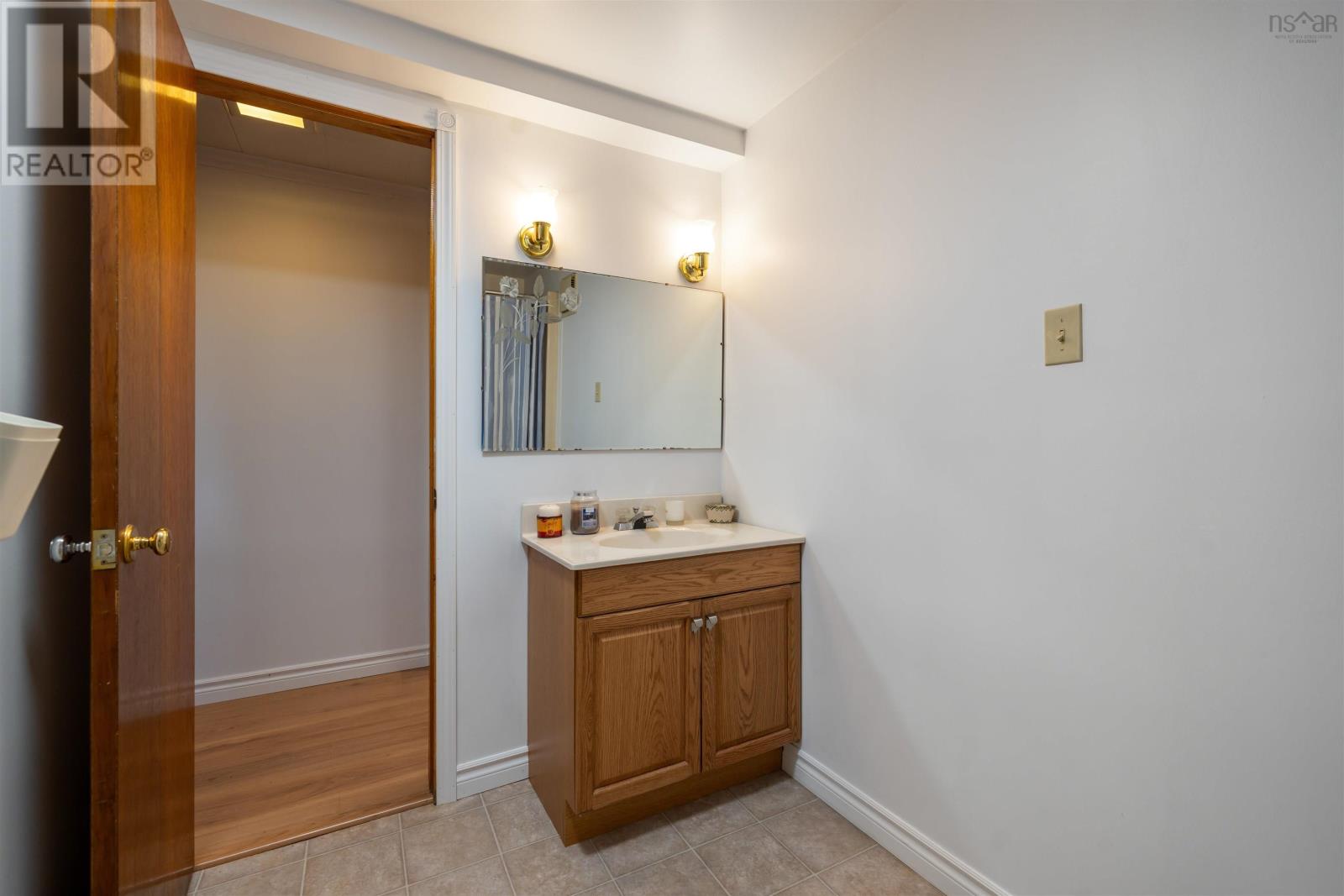 Property 39 of 46 of 254 George Street