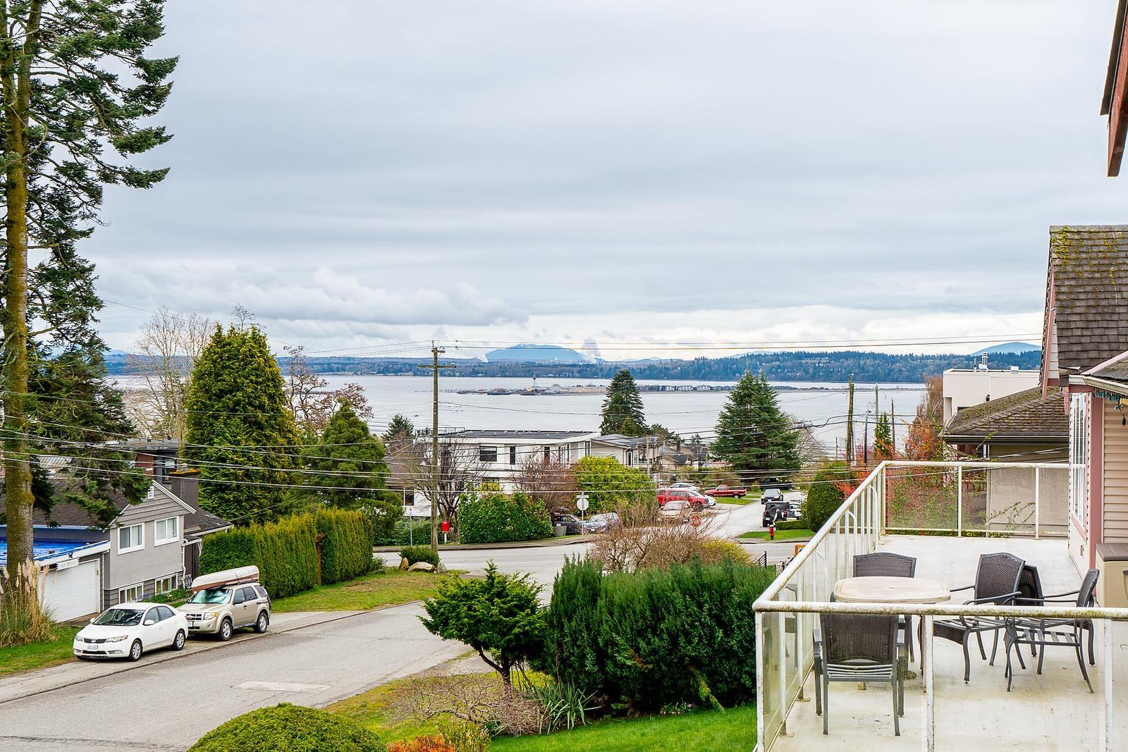 1243 PARKER STREET, White Rock
