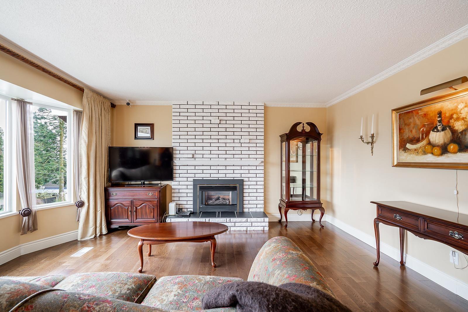 1243 PARKER STREET, White Rock