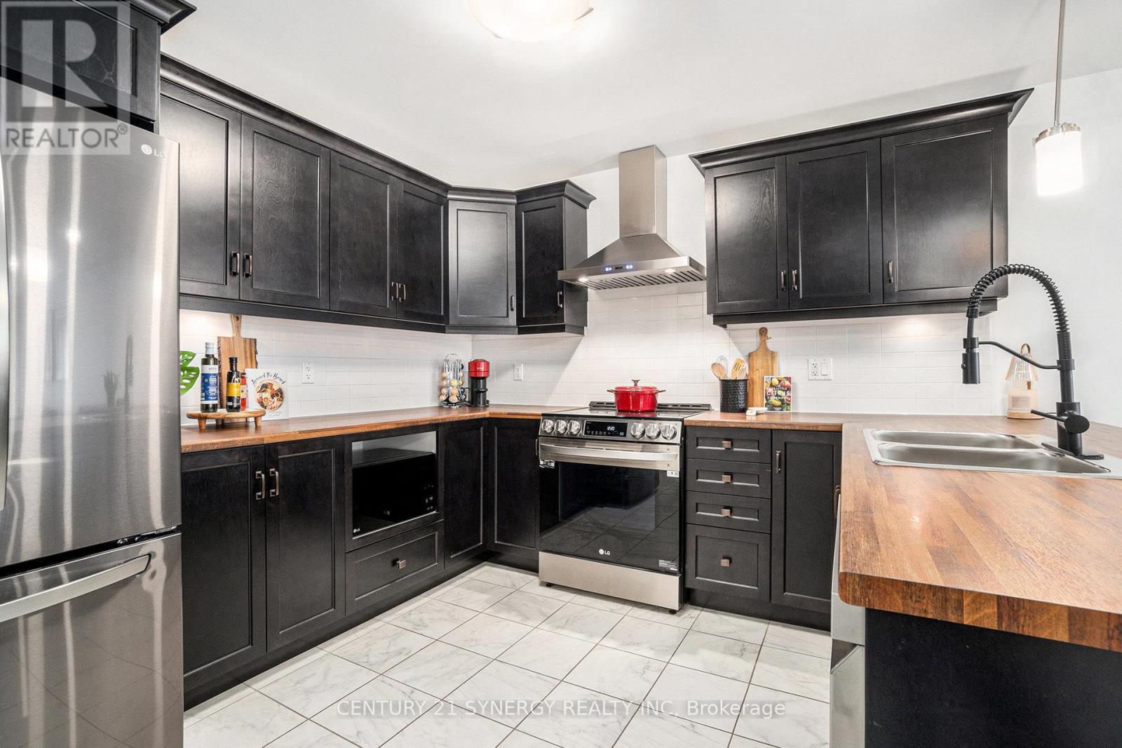 110 SEABERT DRIVE - 11