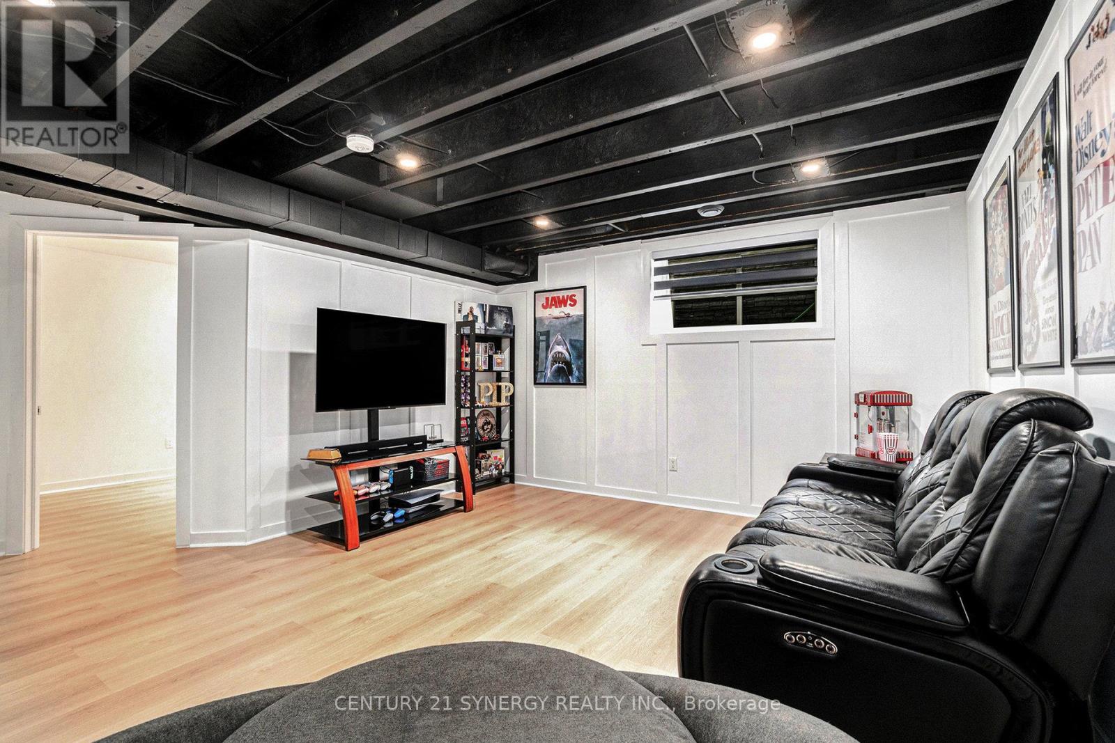 110 SEABERT DRIVE - 20