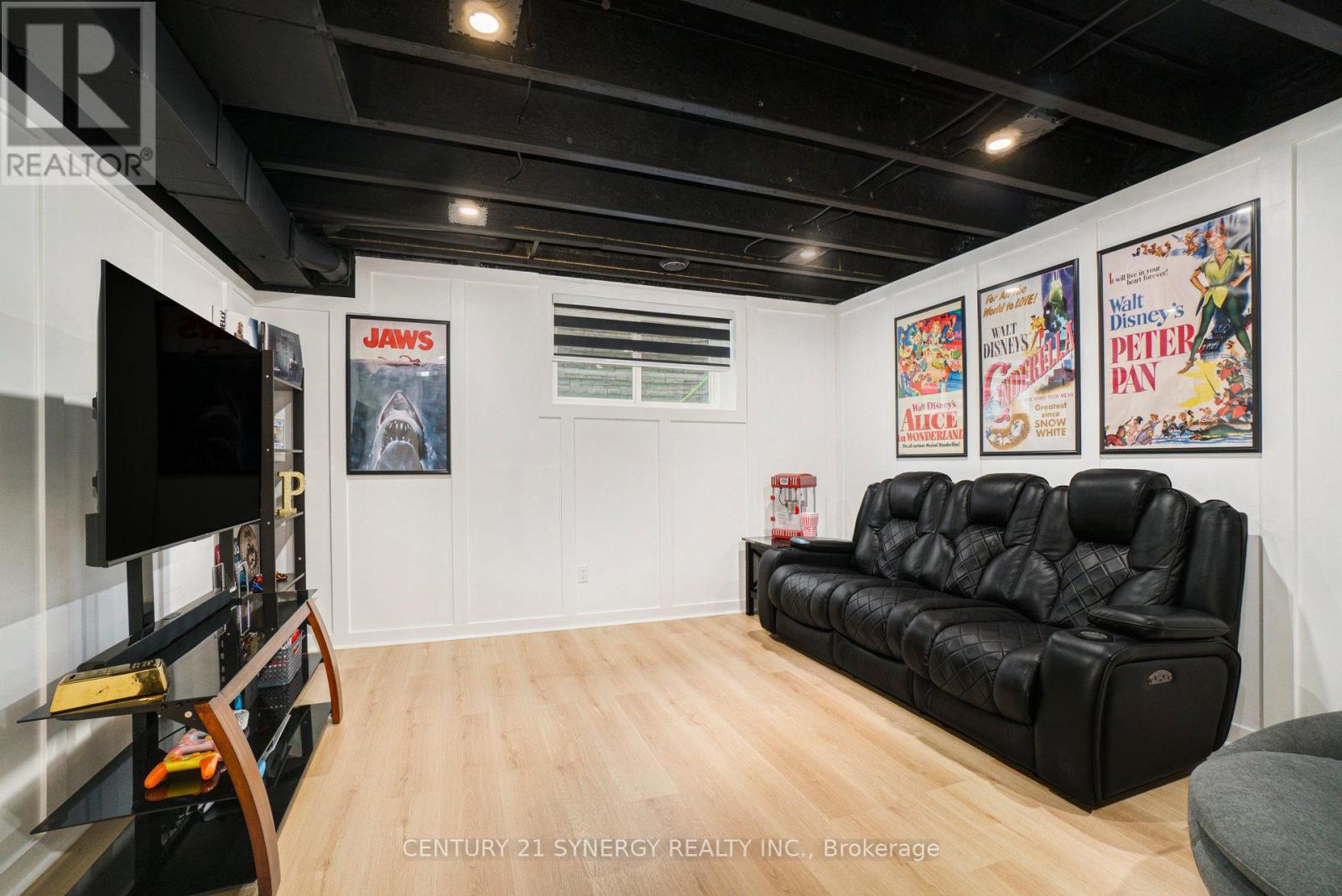 110 SEABERT DRIVE - 22