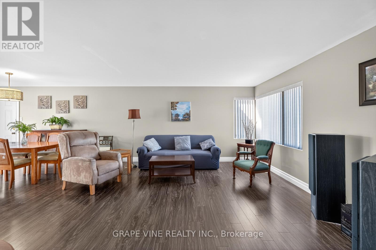 18 CALCO CRESCENT - 12