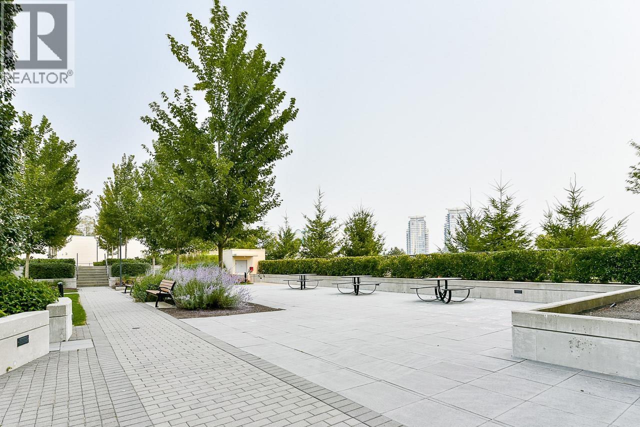 1705 2232 DOUGLAS ROAD, Burnaby