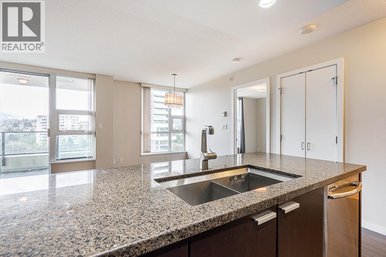 1705 2232 DOUGLAS ROAD, Burnaby