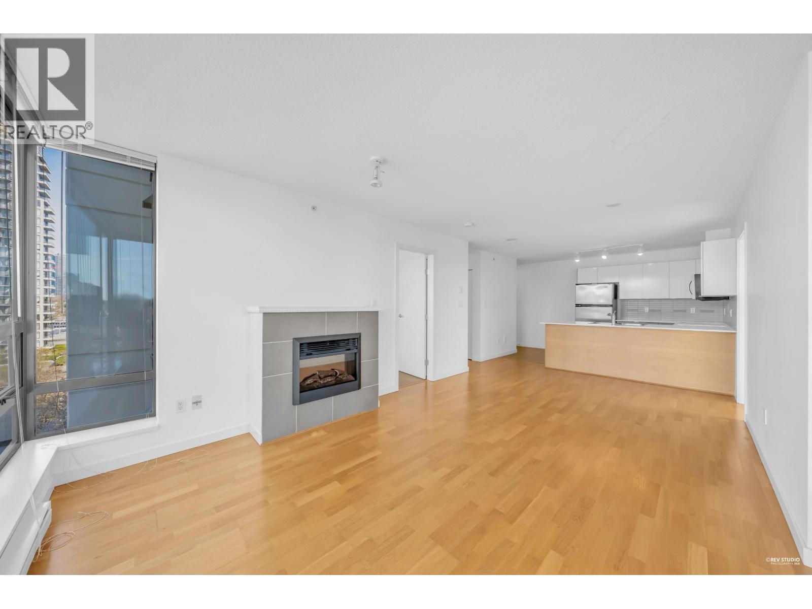 1002 4178 DAWSON STREET, Burnaby