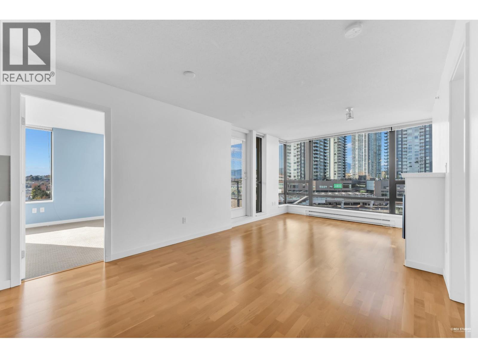 1002 4178 DAWSON STREET, Burnaby