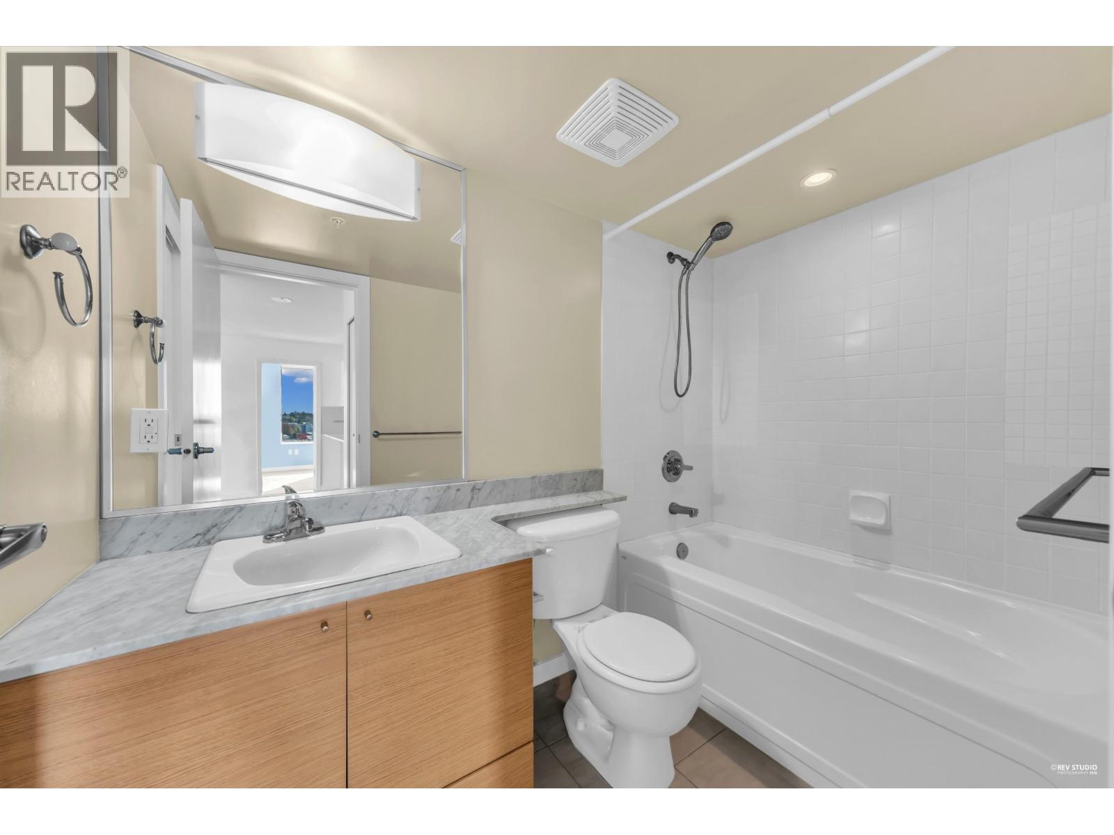 1002 4178 DAWSON STREET, Burnaby