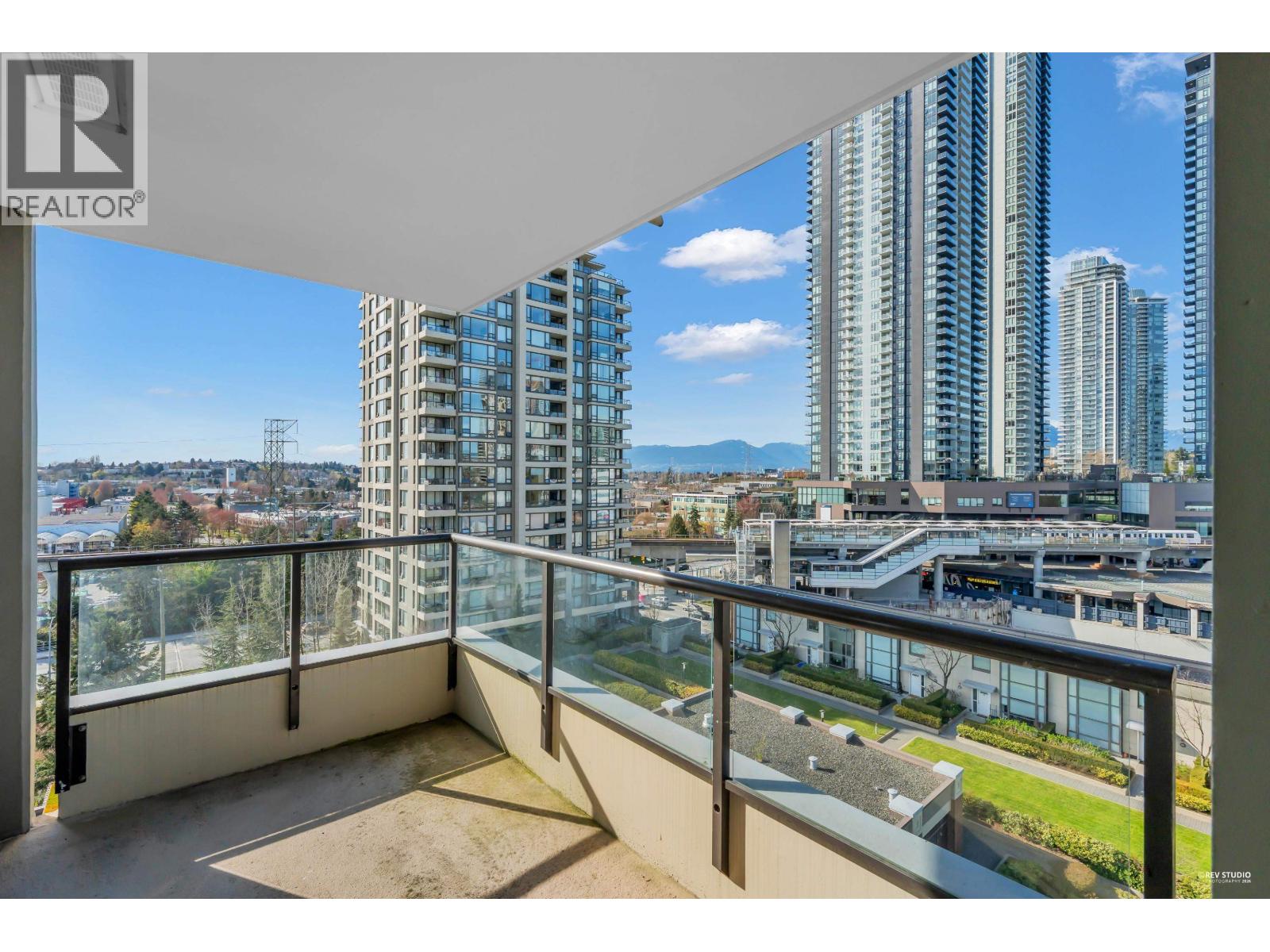 1002 4178 DAWSON STREET, Burnaby