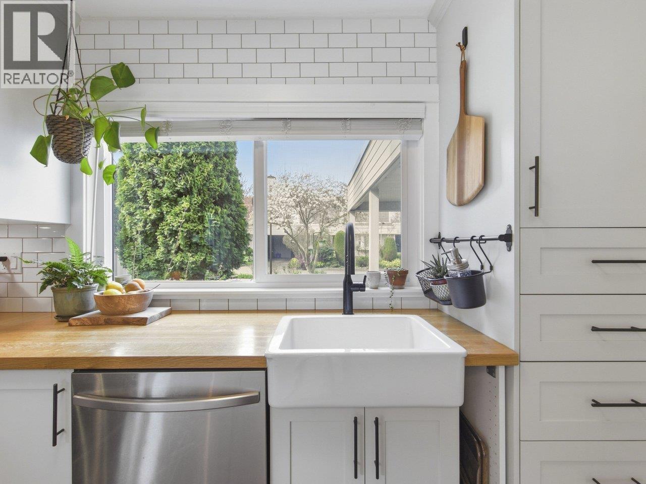 1 3031 WILLIAMS ROAD, Richmond