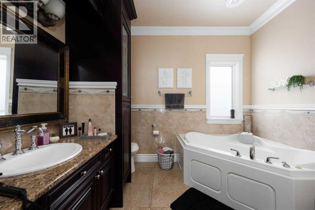 158 Pickles Crescent, Fort McMurray