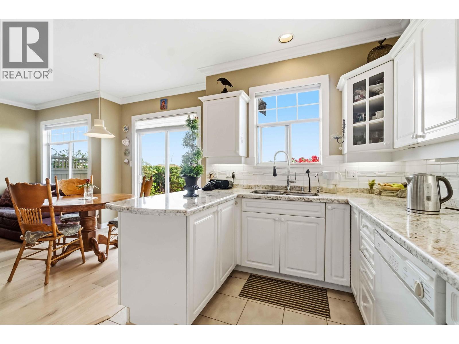 31 5531 CORNWALL DRIVE, Richmond