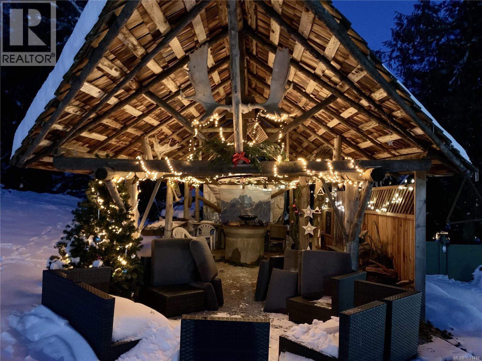 #12 1723 SANDY BEACH RD - 29