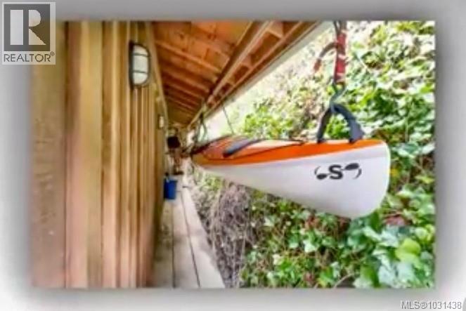 #12 1723 SANDY BEACH RD - 30