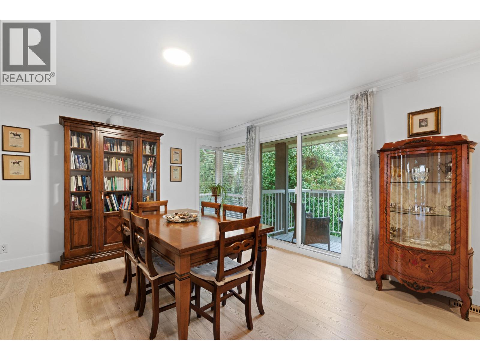 6422 DOUGLAS STREET — photo 12