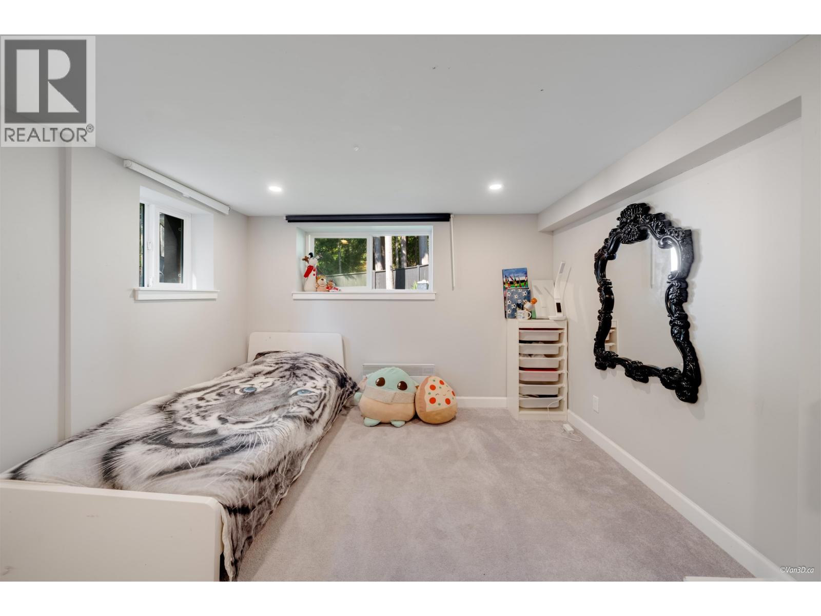 3870 EMERALD DRIVE, North Vancouver