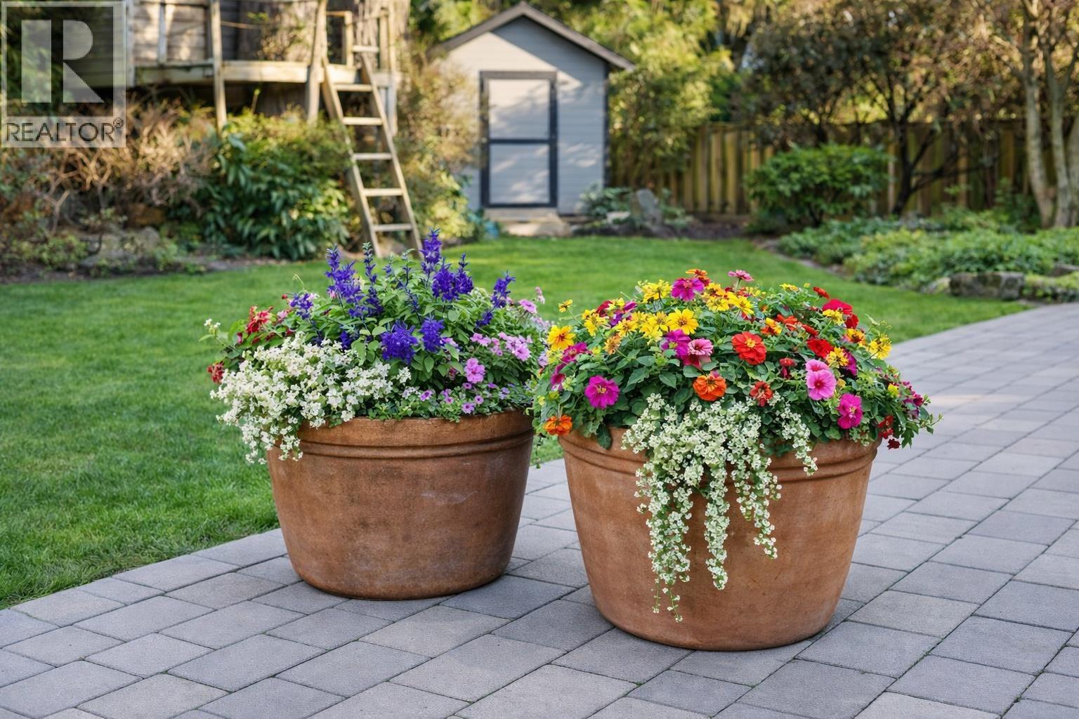 4198 SUNSET BOULEVARD, North Vancouver