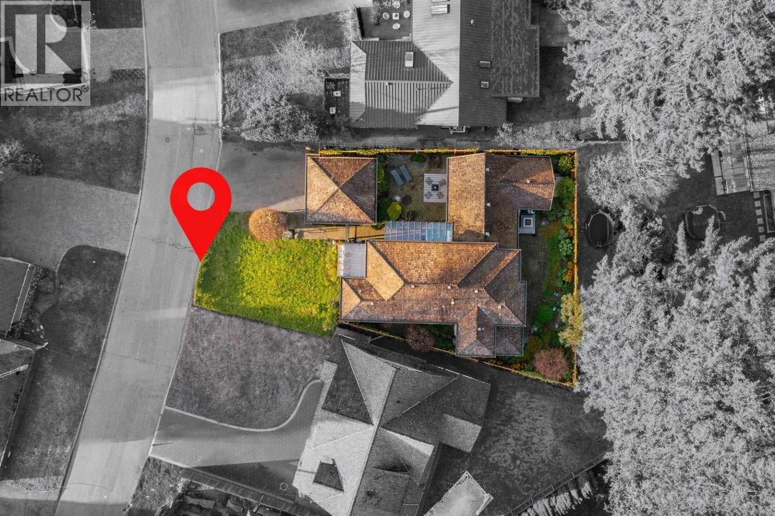 4198 SUNSET BOULEVARD, North Vancouver