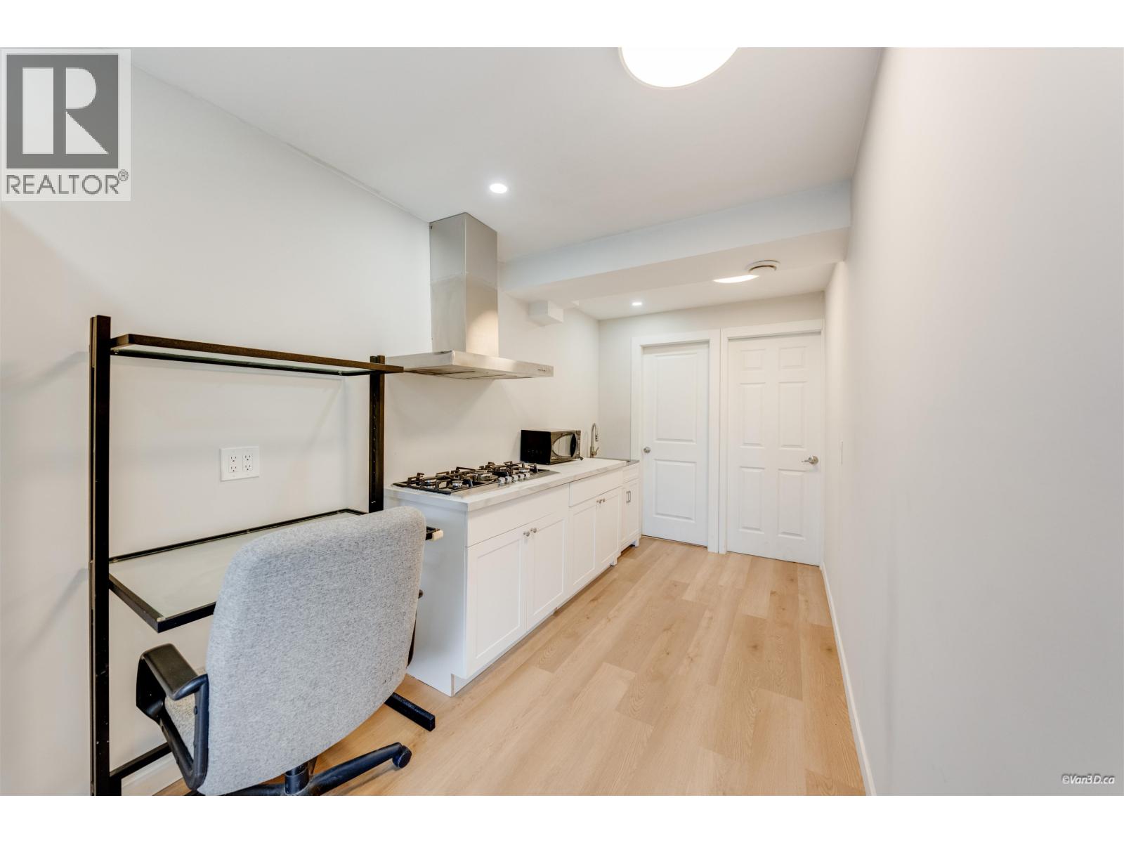 5571 CLAUDE AVENUE, Burnaby