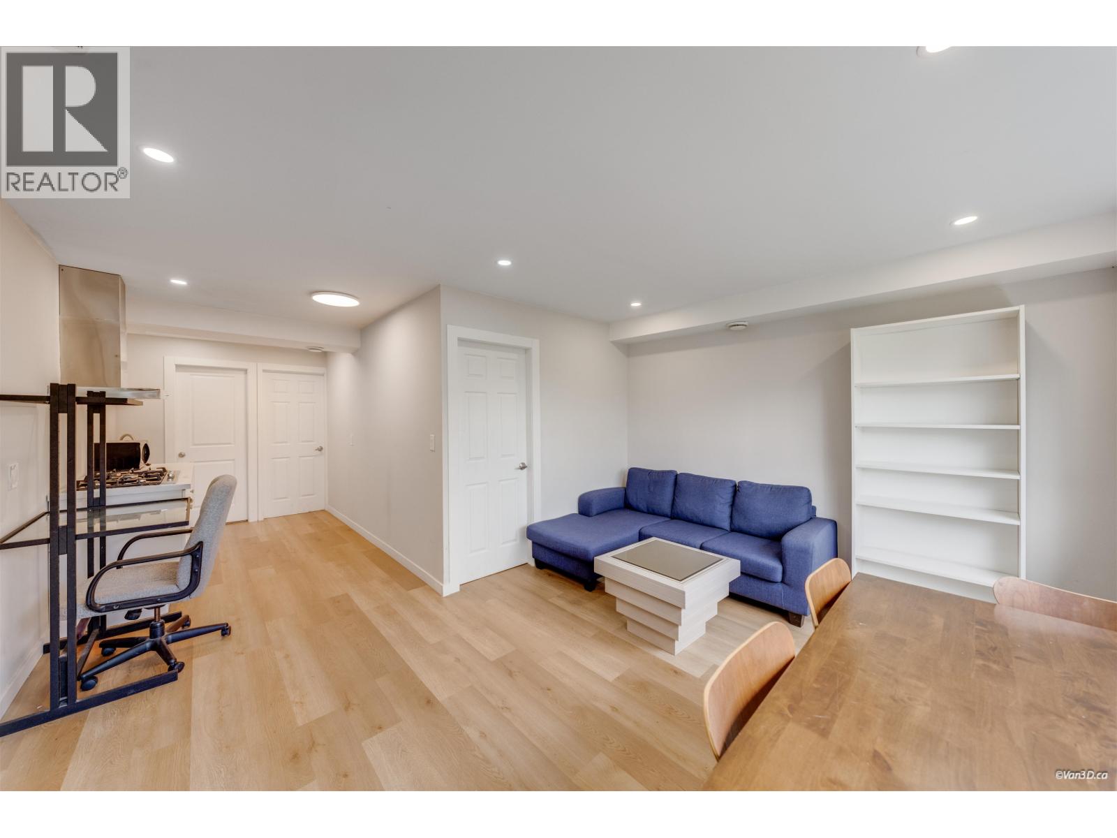 5571 CLAUDE AVENUE, Burnaby