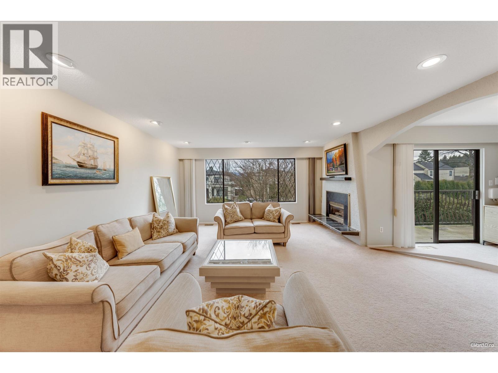 5571 CLAUDE AVENUE, Burnaby