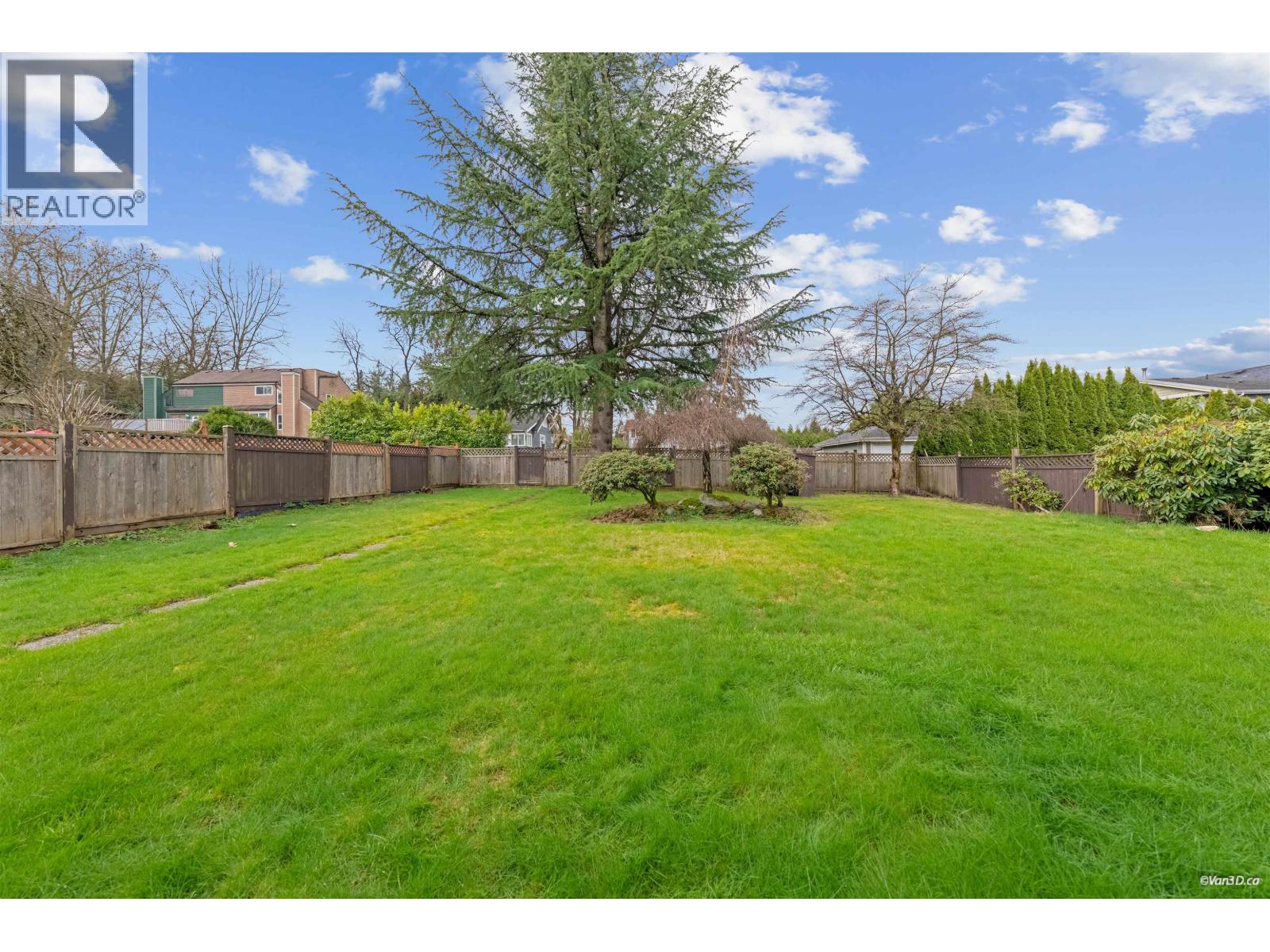 5571 CLAUDE AVENUE, Burnaby