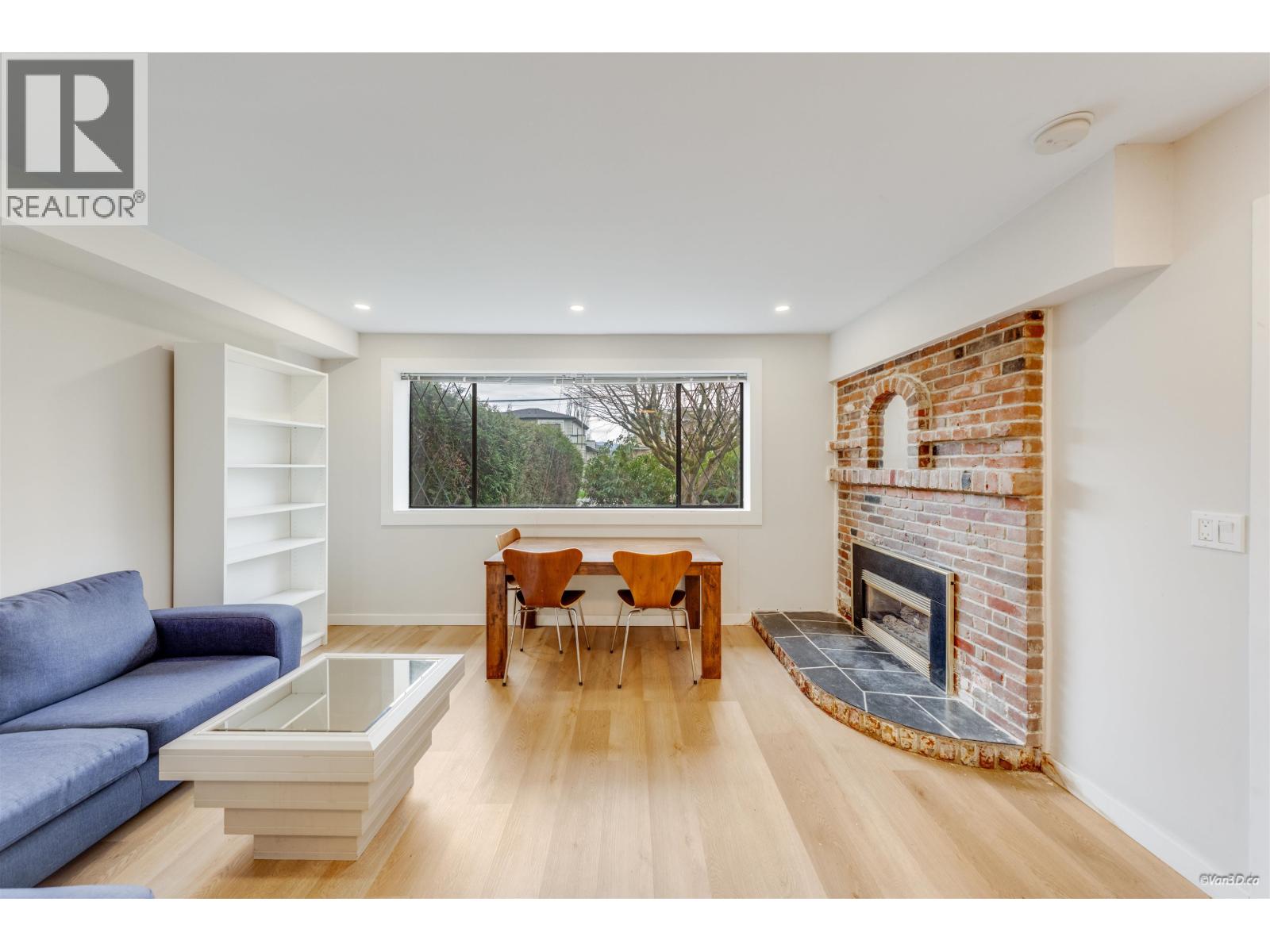 5571 CLAUDE AVENUE, Burnaby