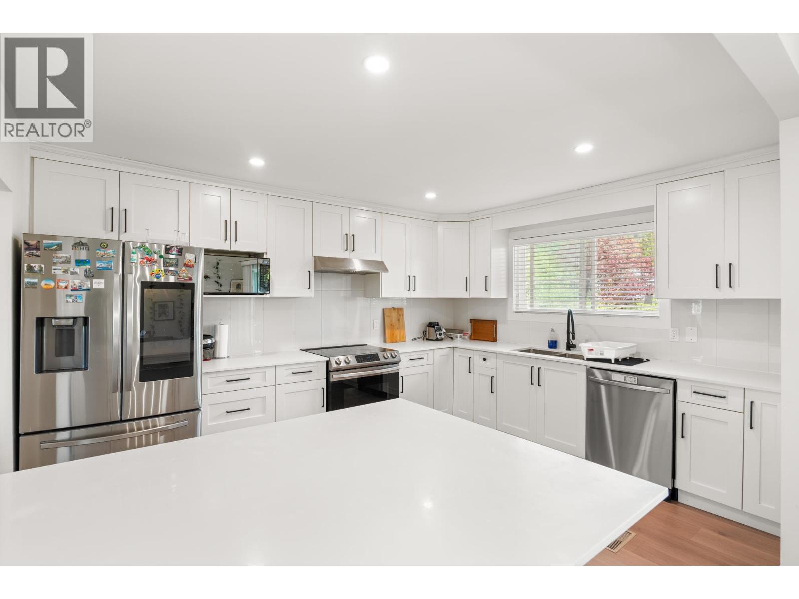 1106 DUTHIE AVENUE, Burnaby