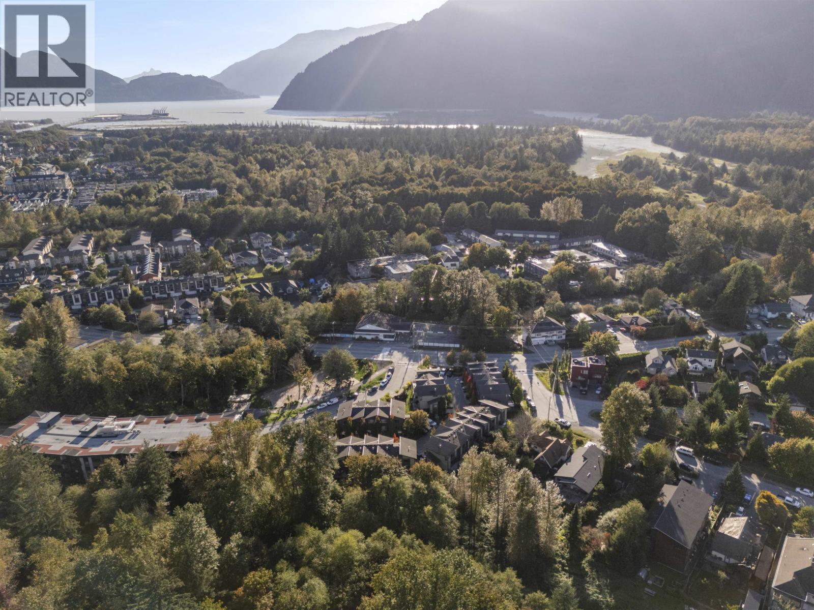 34 38684 BUCKLEY AVENUE, Squamish