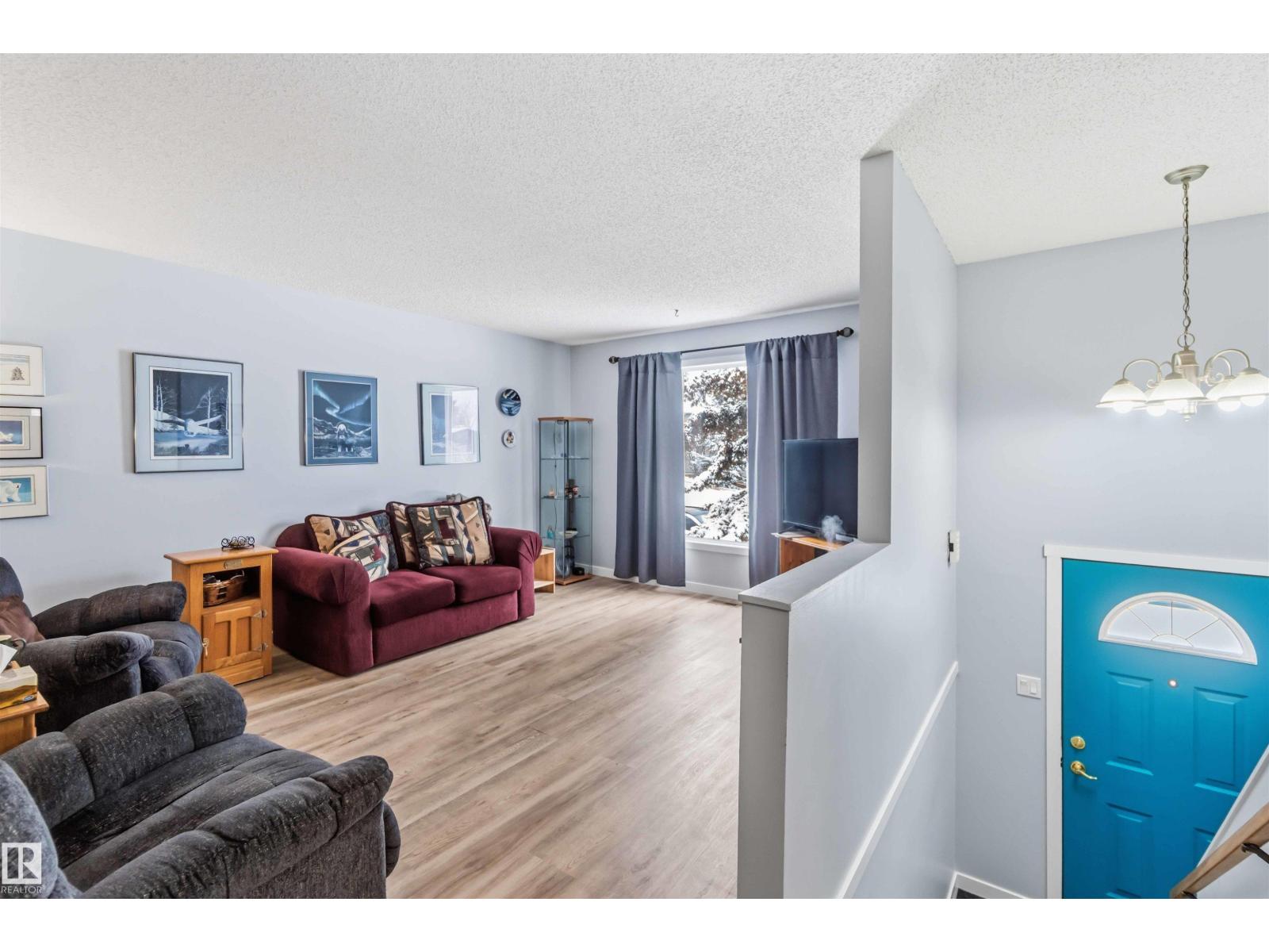 3528 49A ST NW, Edmonton