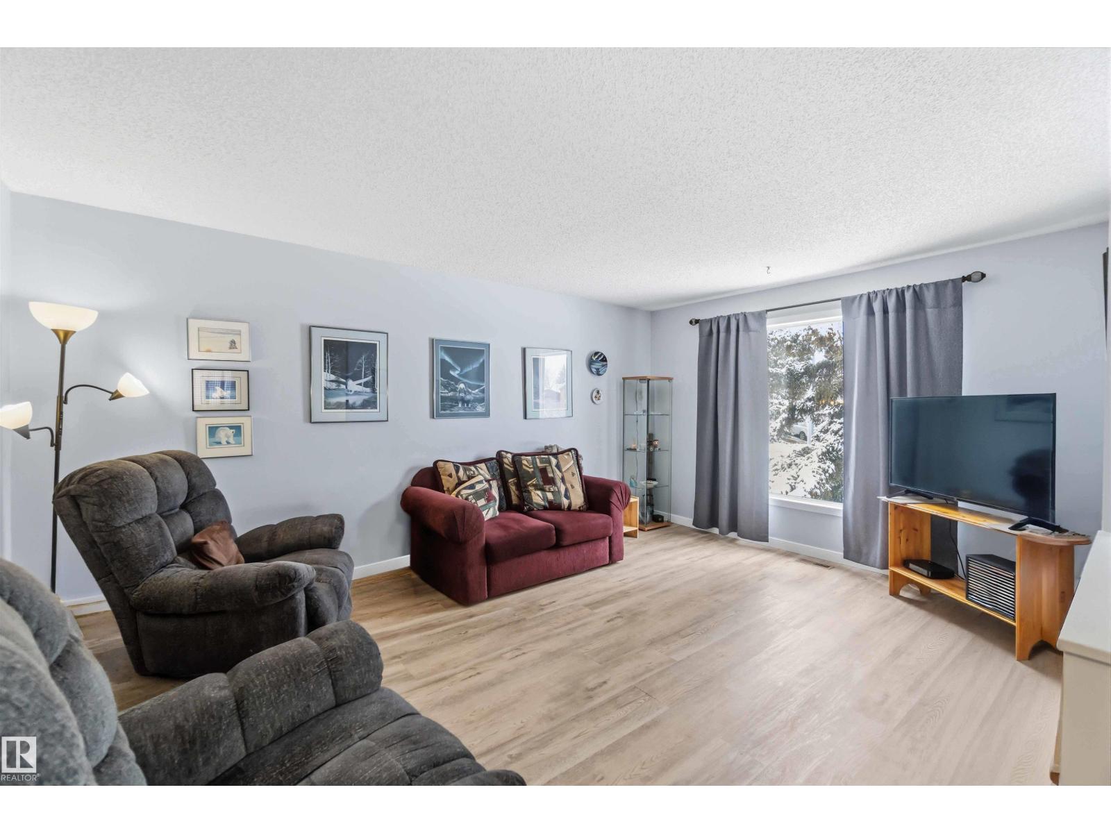 3528 49A ST NW, Edmonton