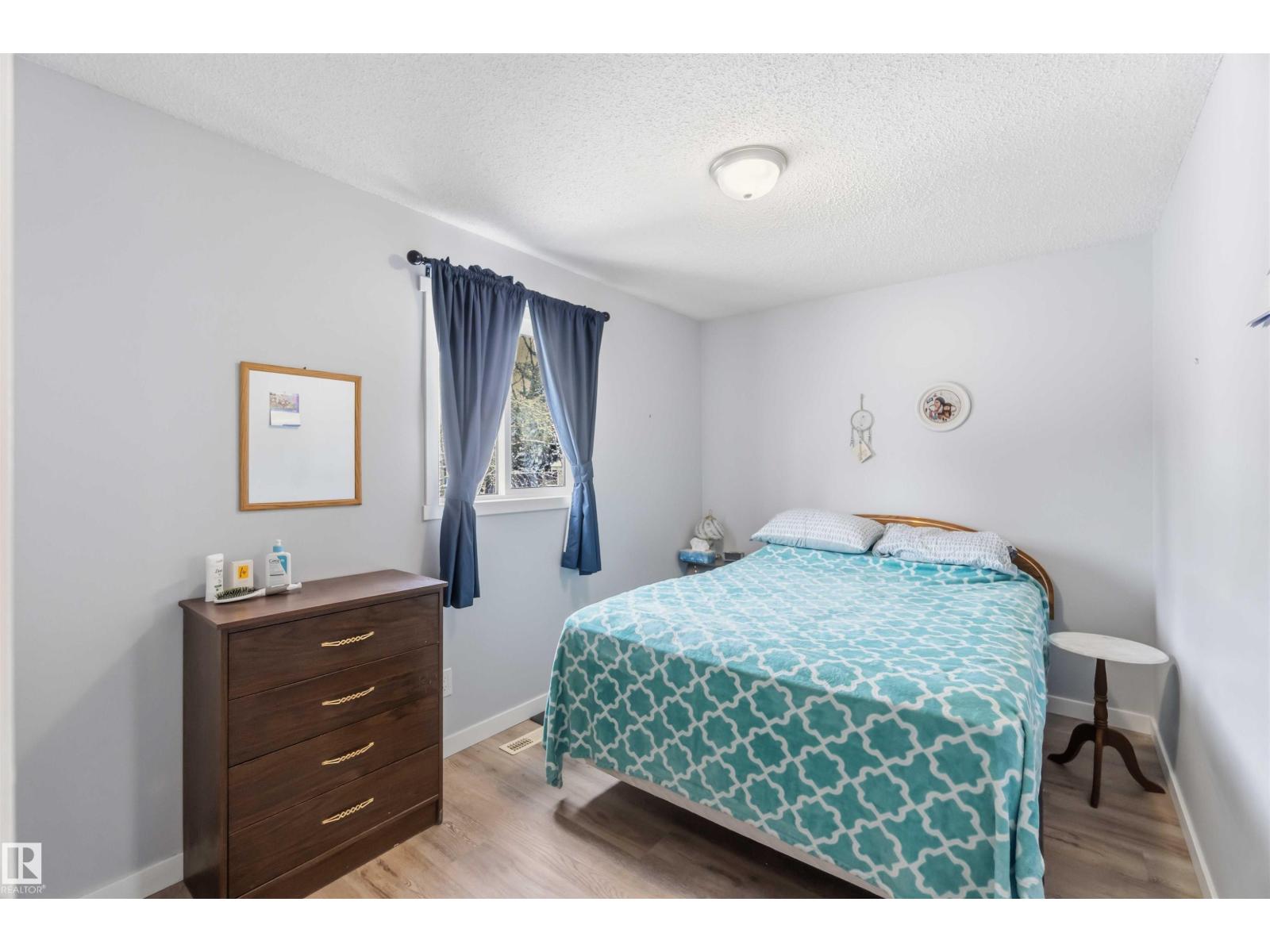 3528 49A ST NW, Edmonton