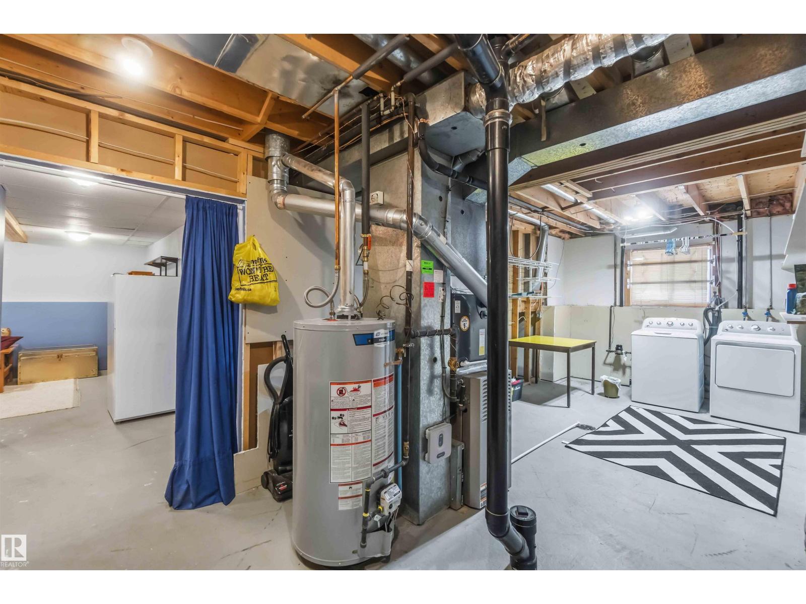 3528 49A ST NW, Edmonton