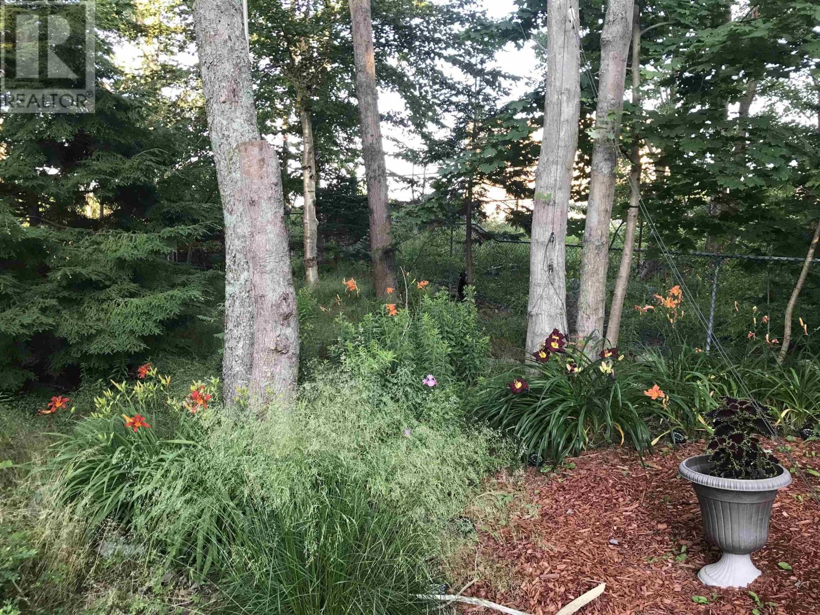 Property 32 of 38 of 12 Canary Crescent