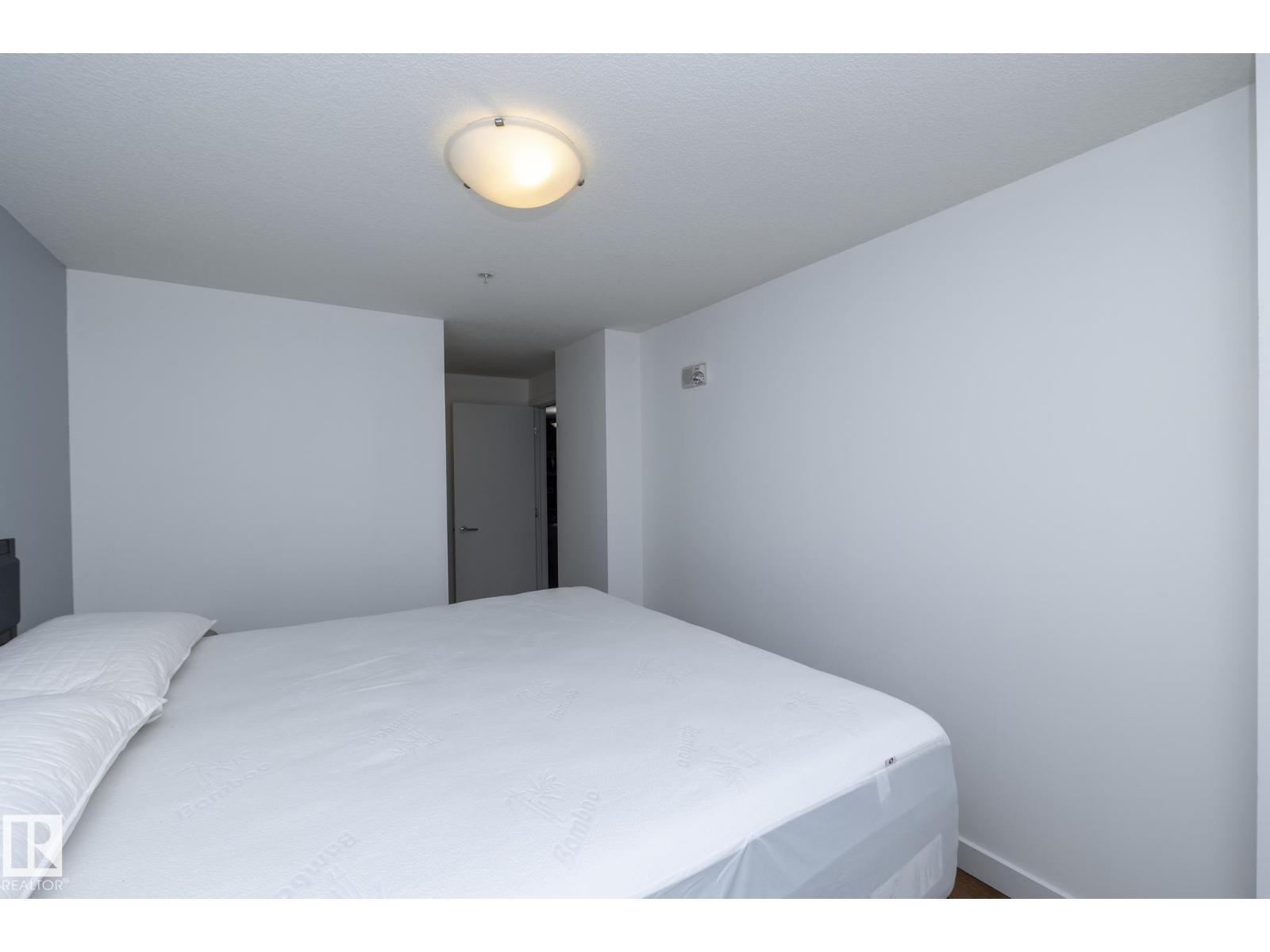 #707 10055 118 ST NW, Edmonton