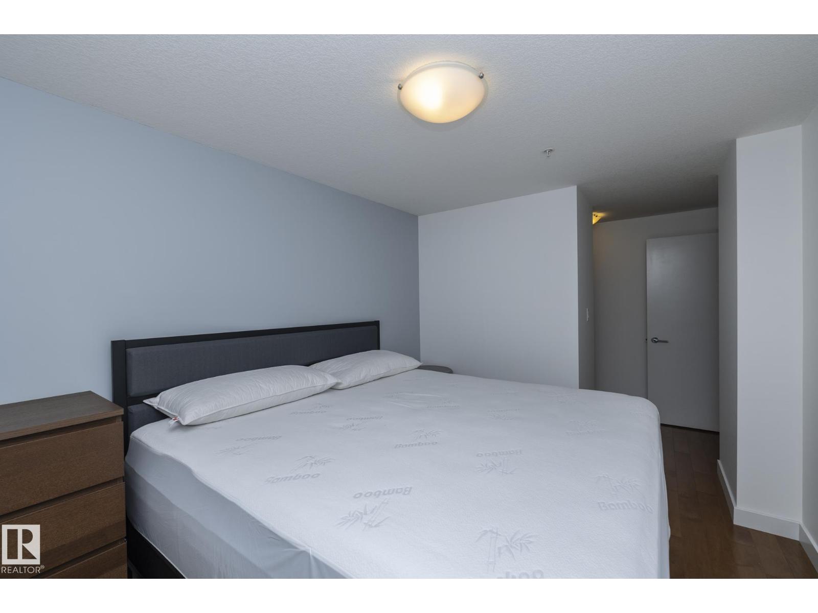 #707 10055 118 ST NW, Edmonton