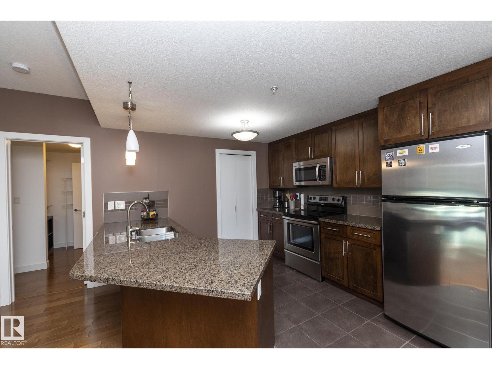 #707 10055 118 ST NW, Edmonton